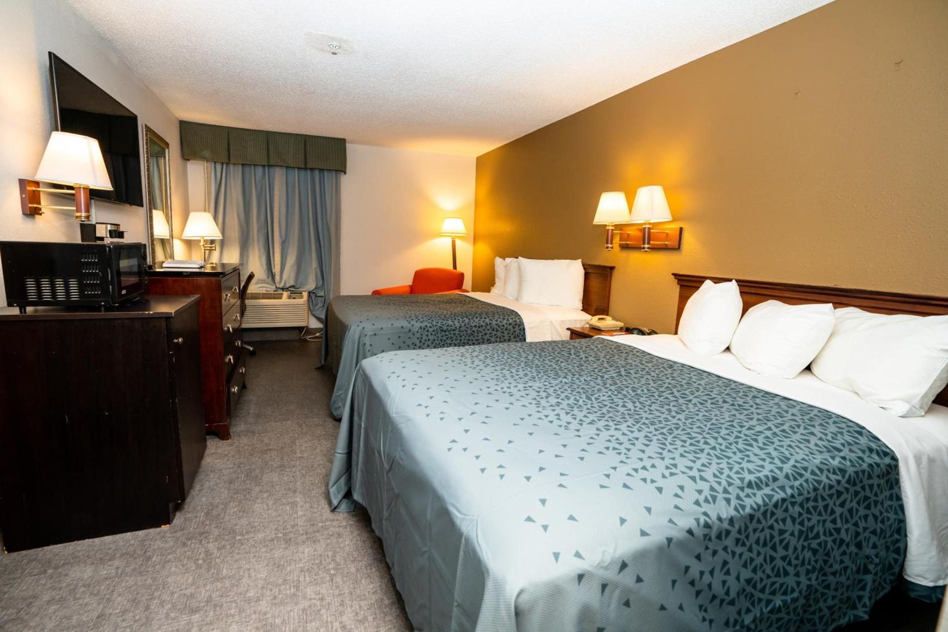 Econo Lodge photo 29