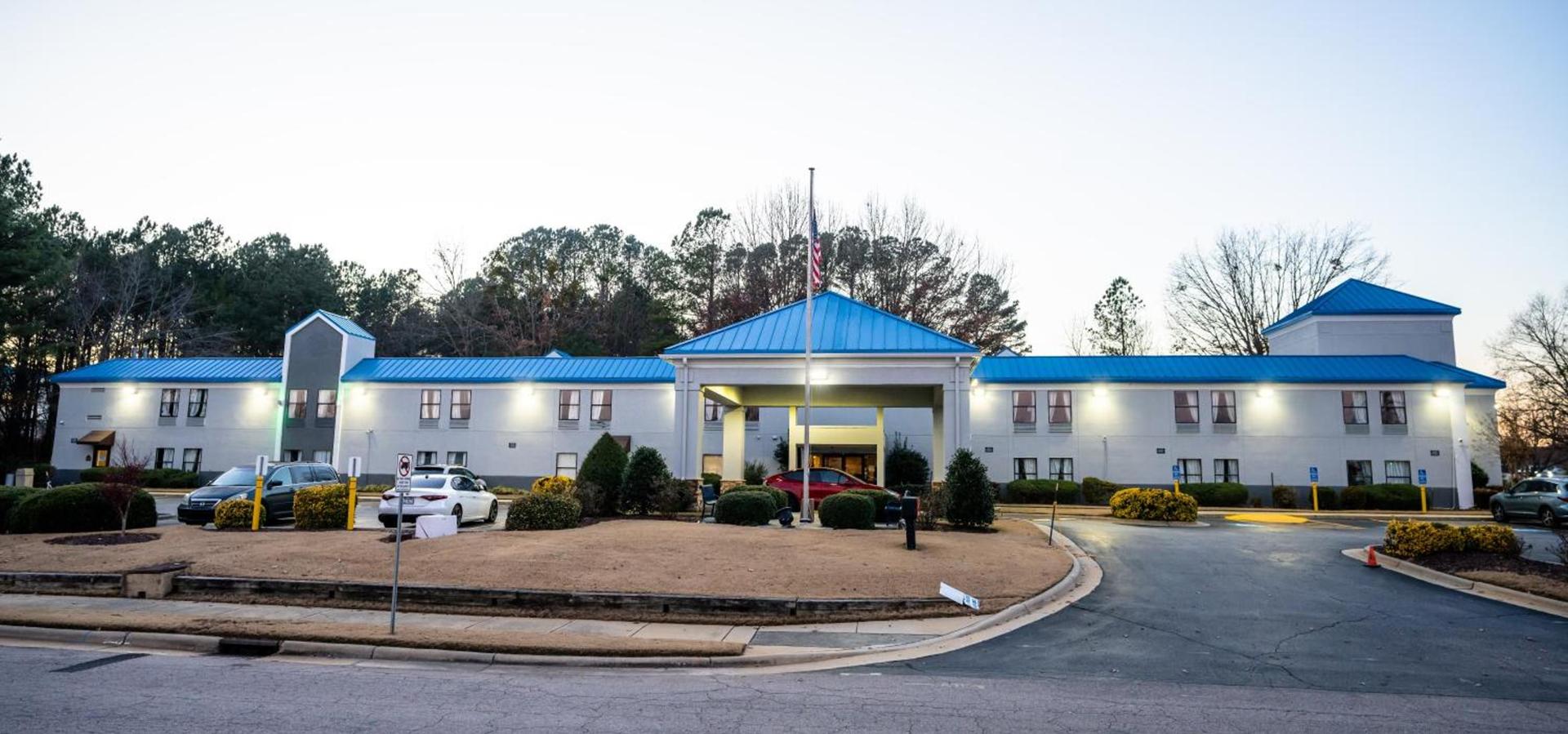 Econo Lodge photo 17
