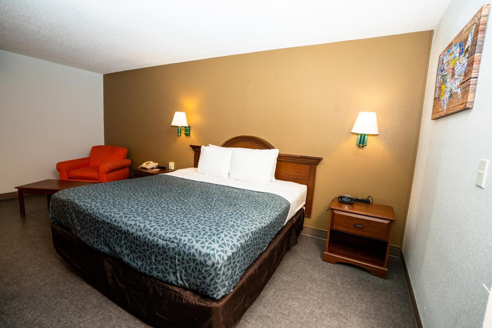 Econo Lodge photo 22