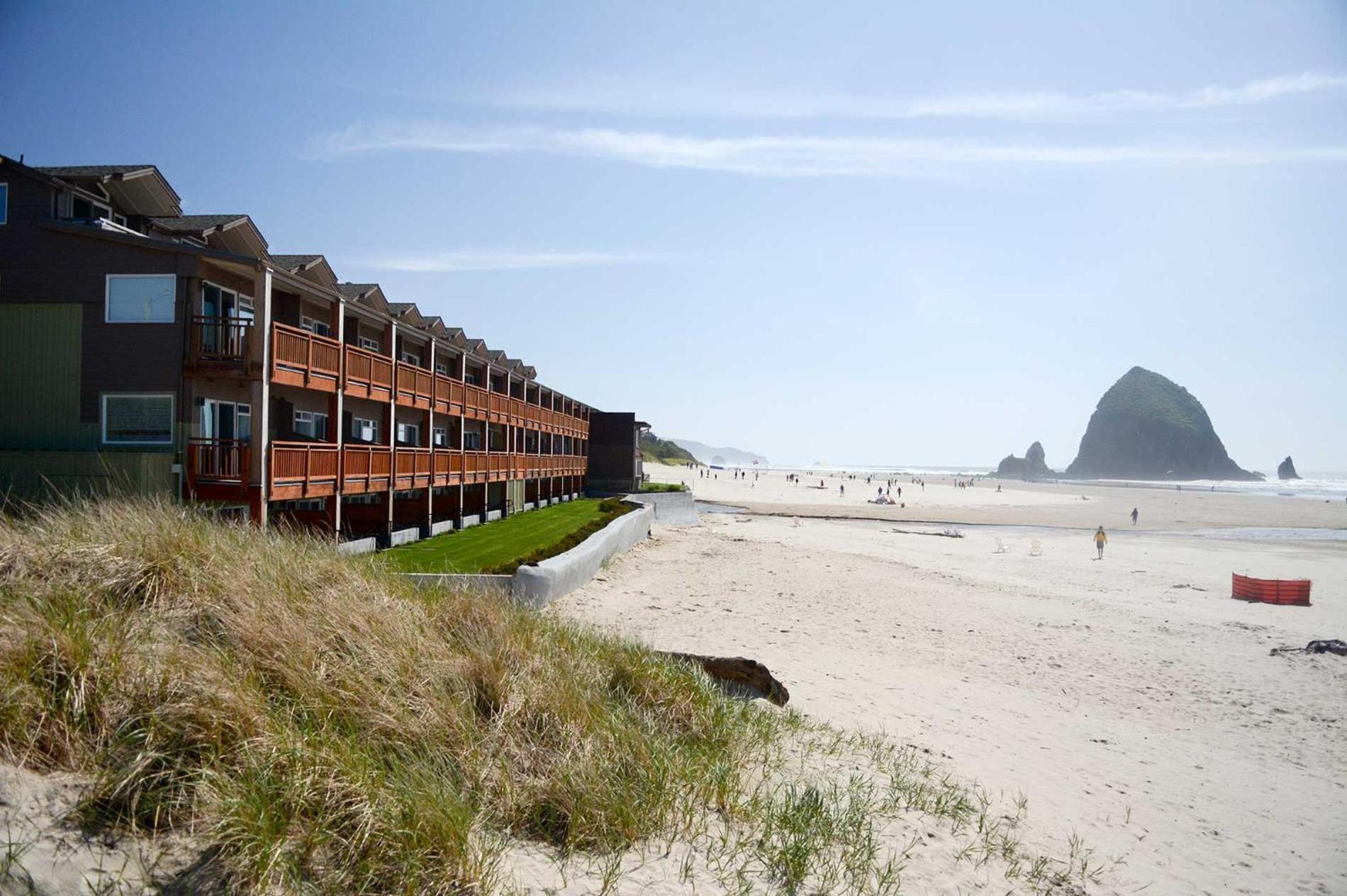 Surfsand Resort photo 8