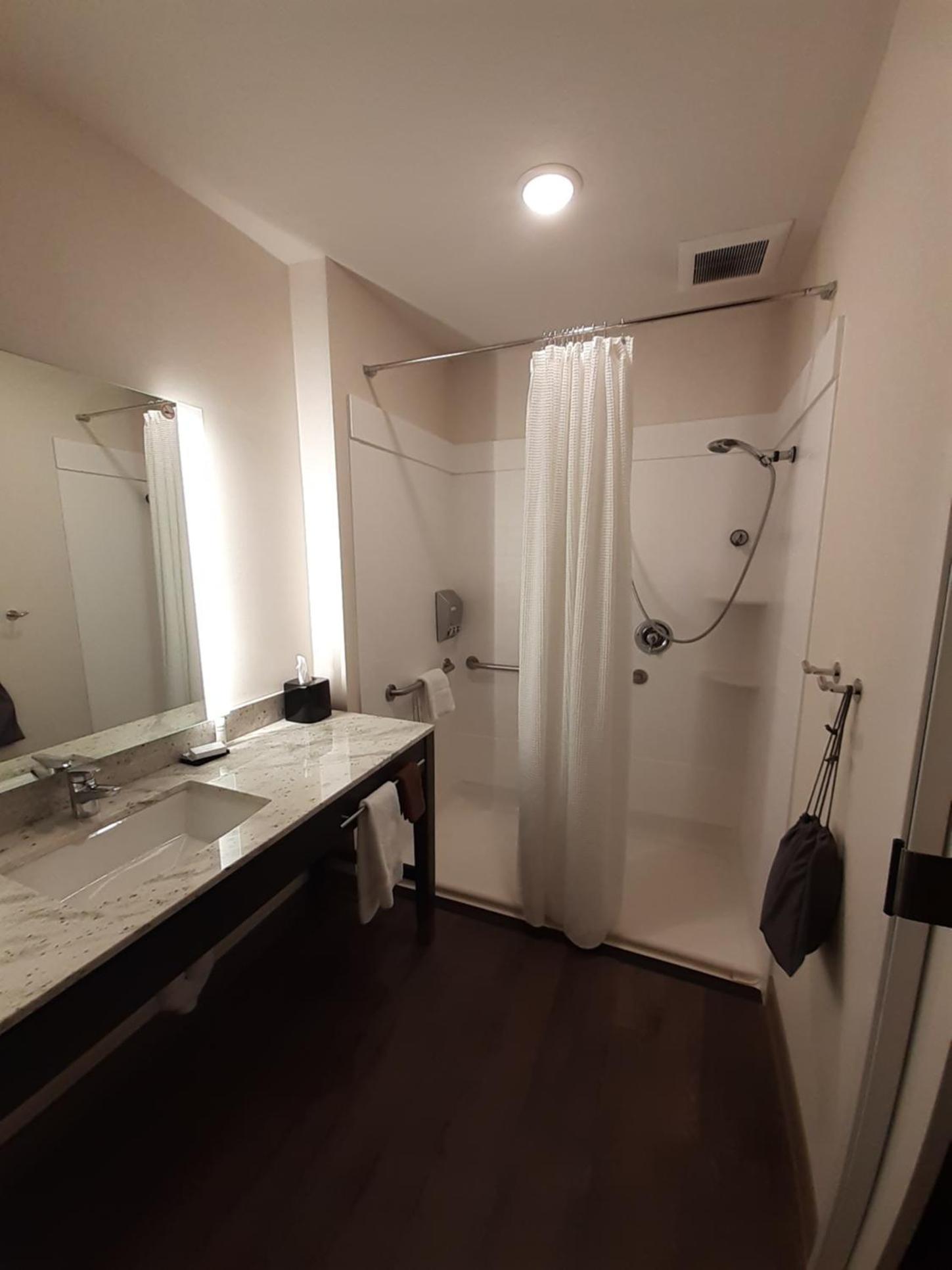 Simple Suites Boise Airport photo 29