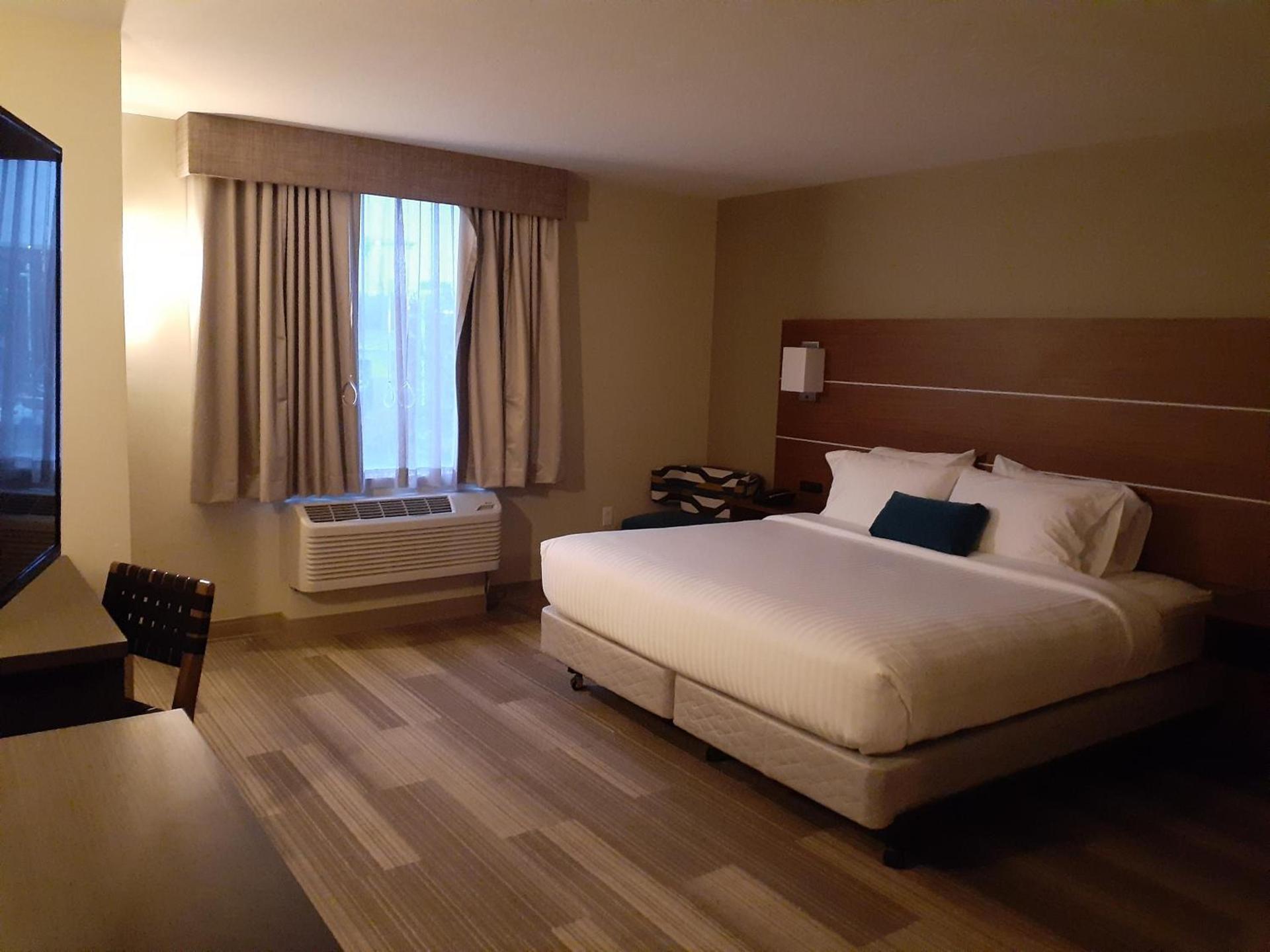 Simple Suites Boise Airport photo 31