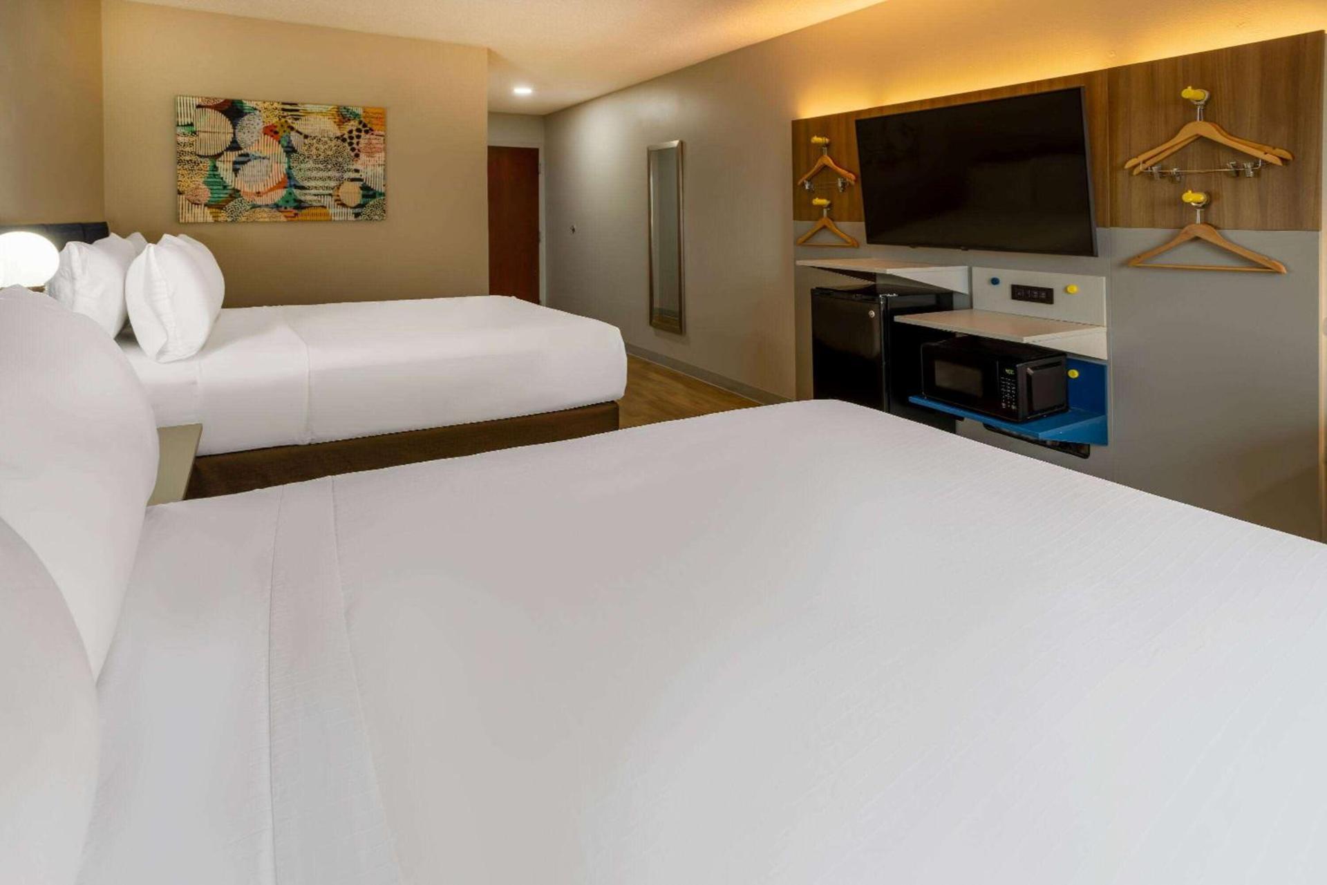 Microtel Inn and Suites - Salisbury photo 19