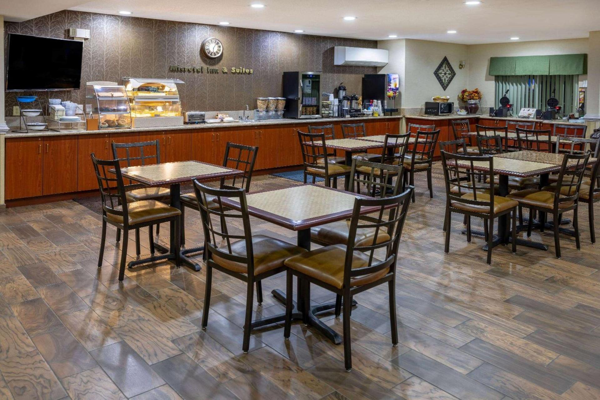 Microtel Inn and Suites - Salisbury photo 26