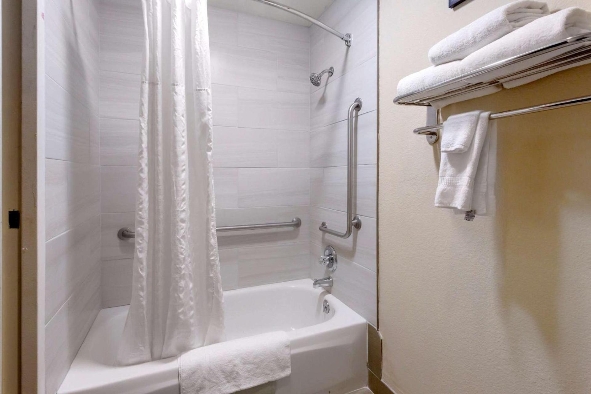 Comfort Inn & Suites Woods Cross - Salt Lake City North photo 10