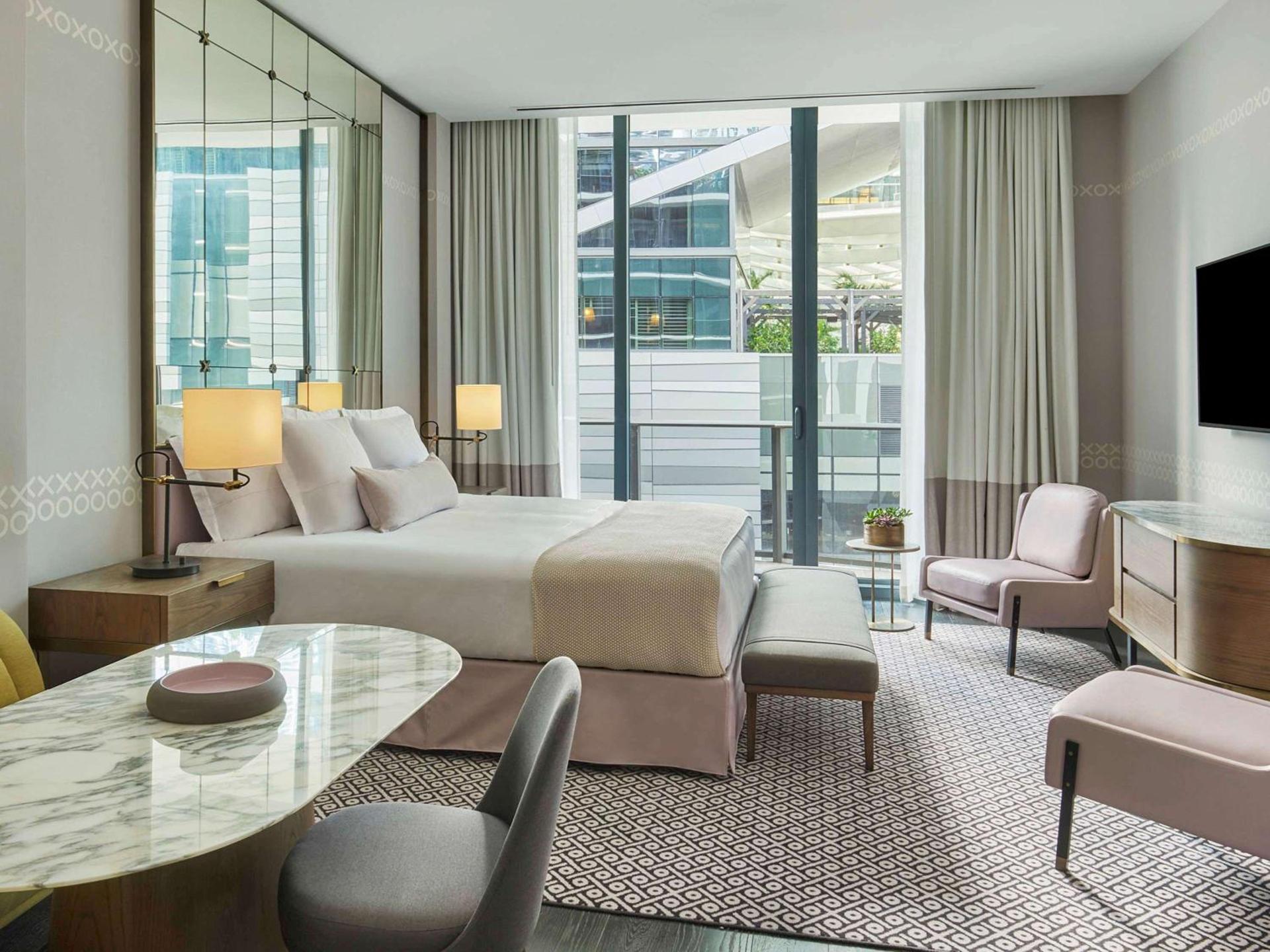 SLS LUX Brickell photo 39