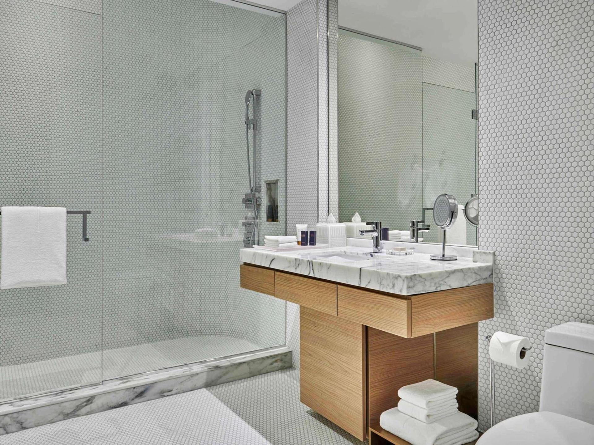 SLS LUX Brickell photo 66