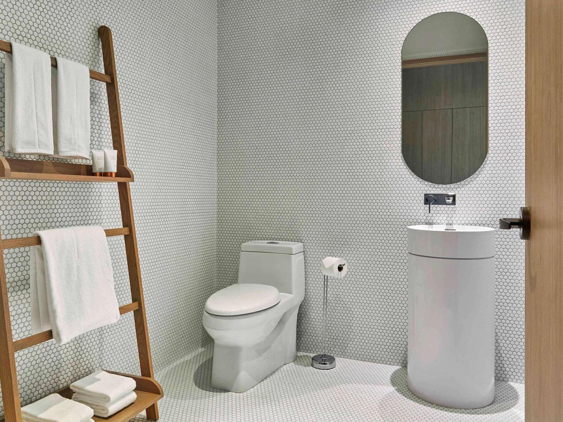 SLS LUX Brickell photo 41