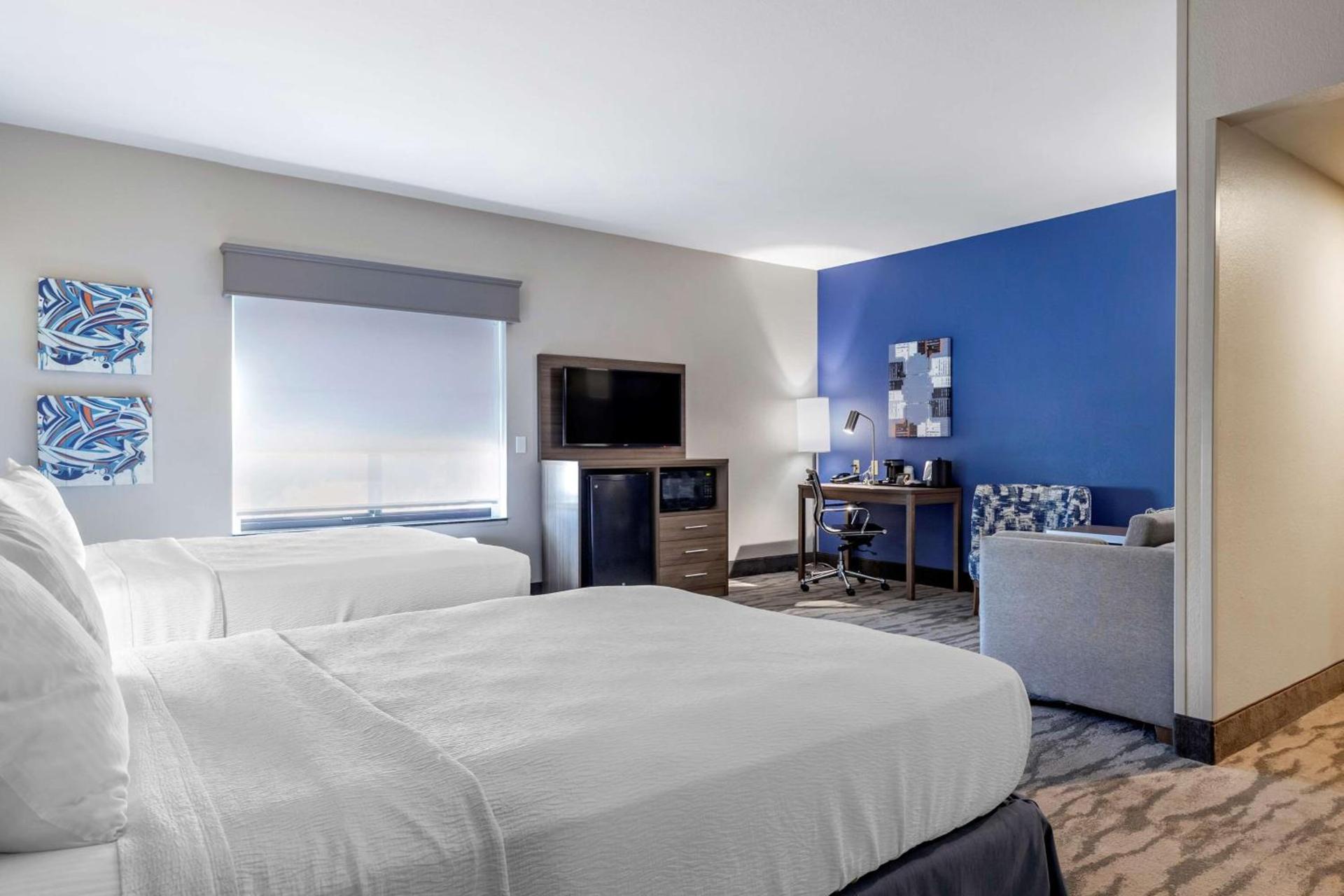 Best Western Plus Castlerock Inn & Suites photo 8