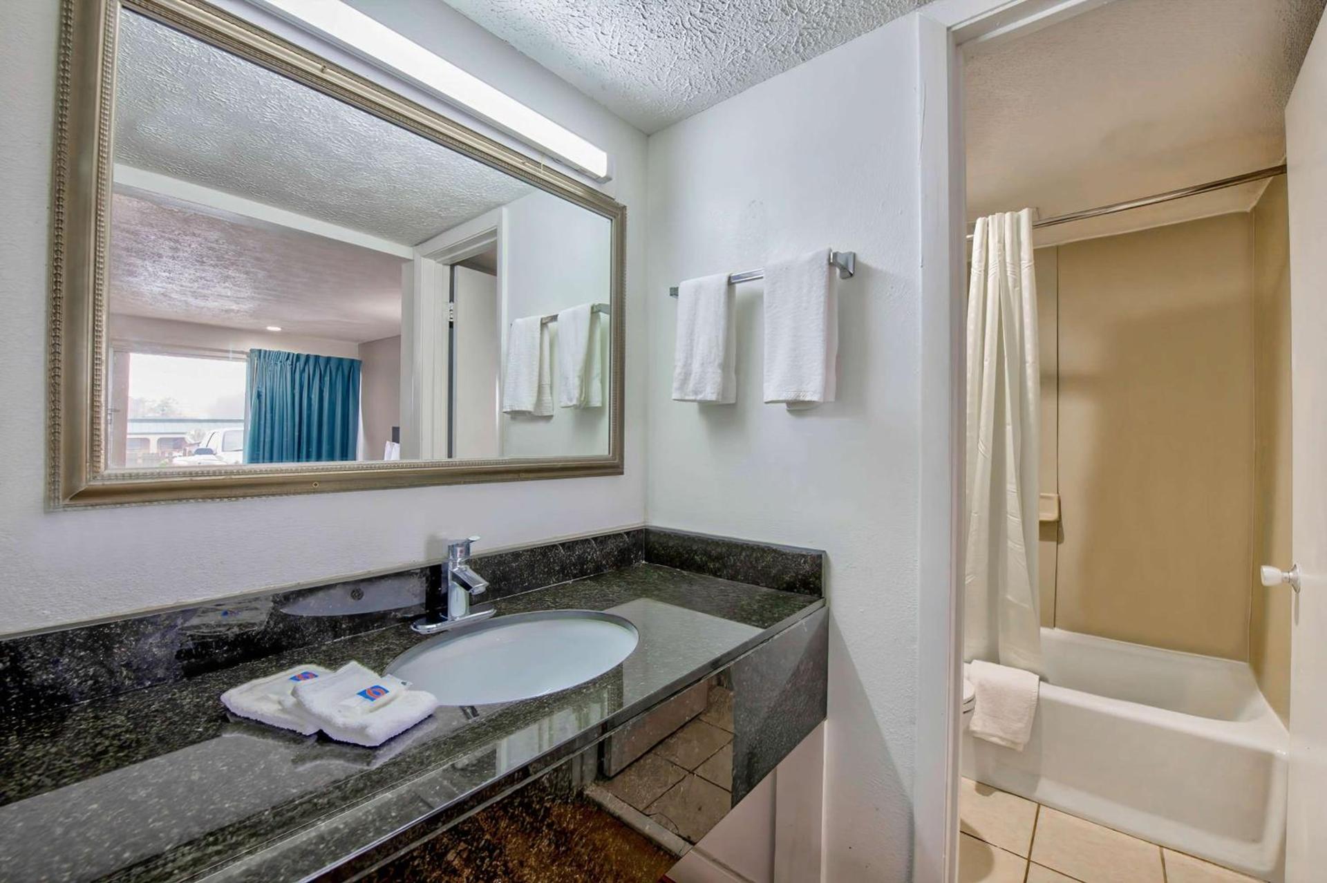 Motel 6 Byron, Ga photo 25