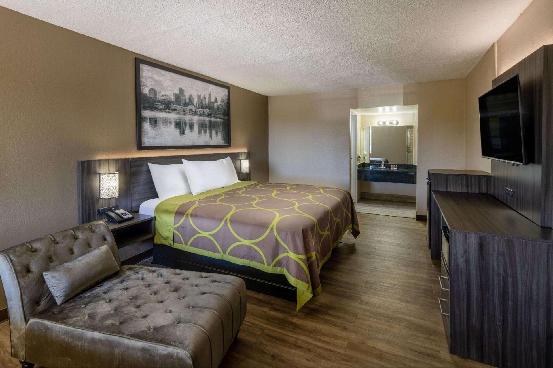 Super 8 by Wyndham McDonough GA photo 21