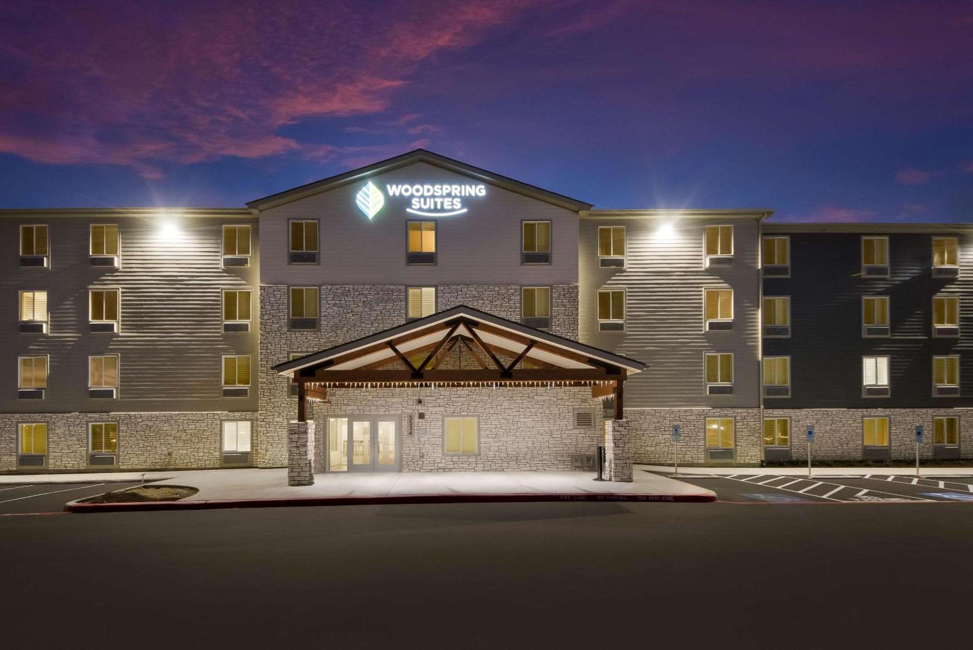 WoodSpring Suites San Antonio UTSA - Medical Center photo 3