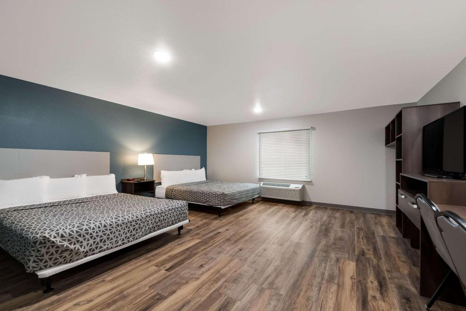 WoodSpring Suites San Antonio UTSA - Medical Center photo 12