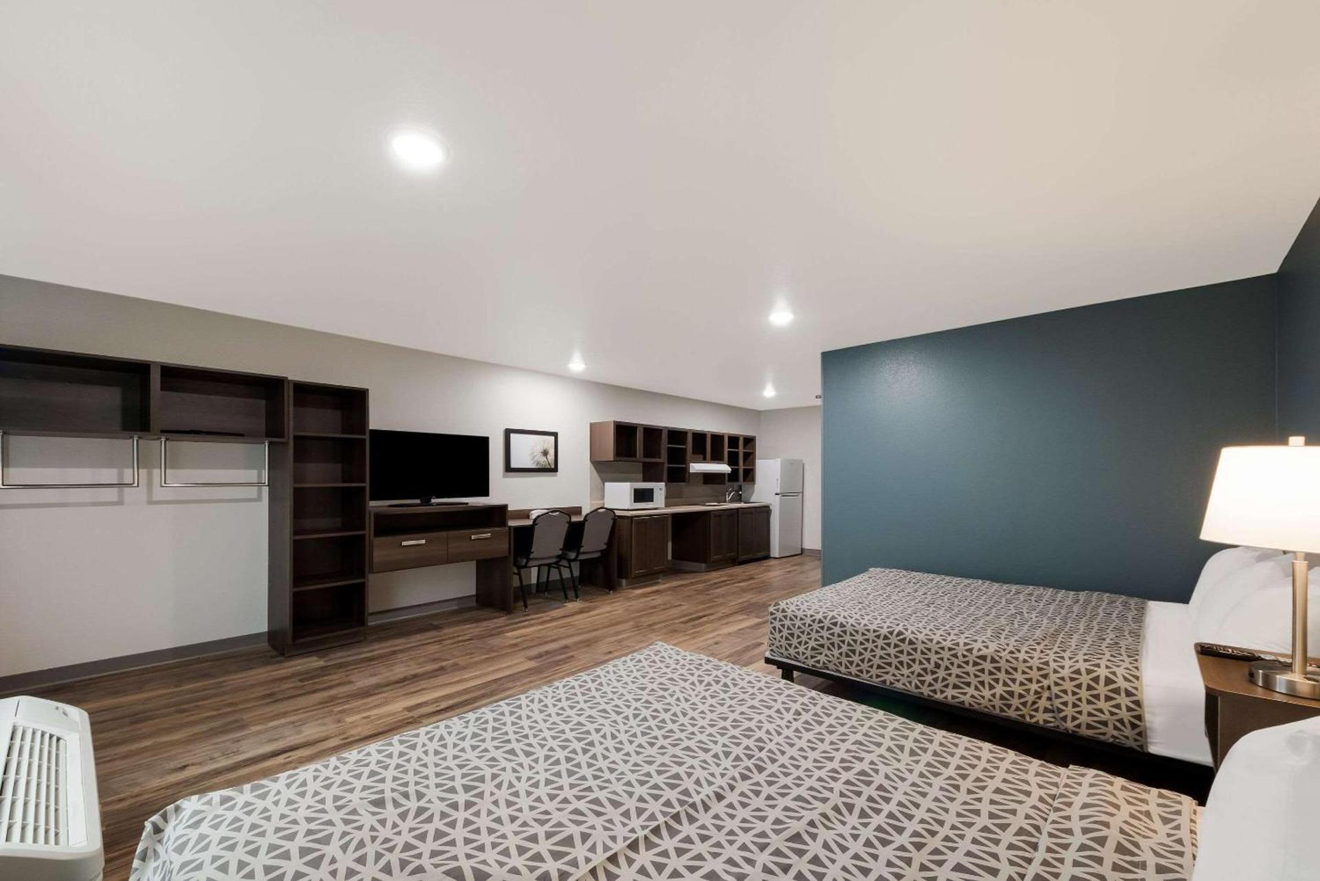 WoodSpring Suites San Antonio UTSA - Medical Center photo 13