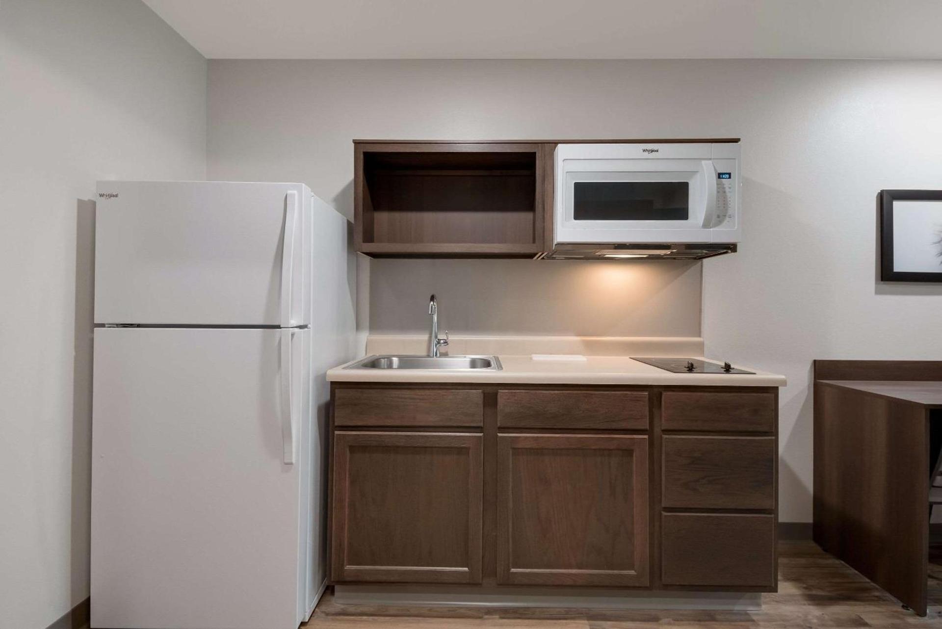 WoodSpring Suites San Antonio UTSA - Medical Center photo 19