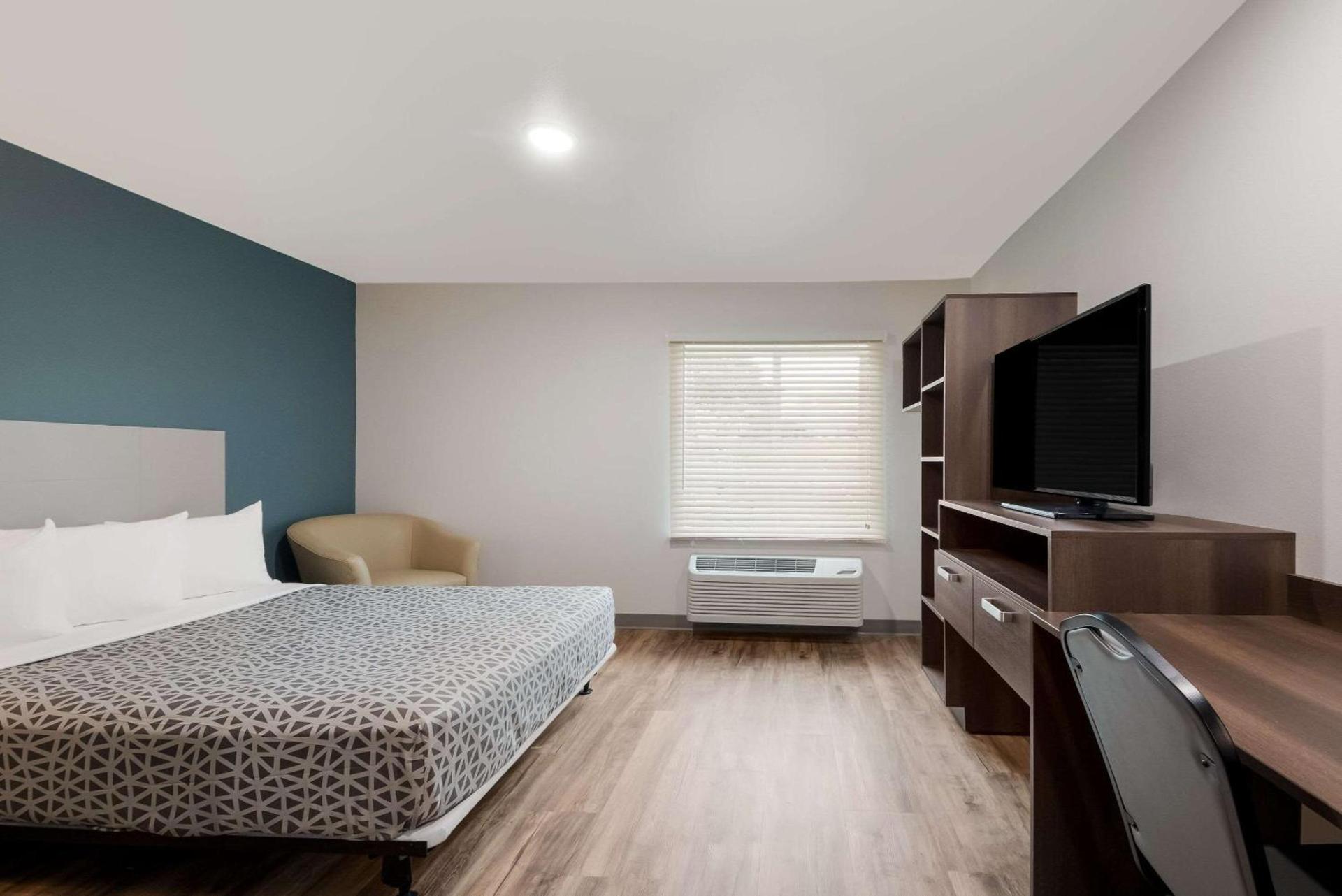 WoodSpring Suites San Antonio UTSA - Medical Center photo 18