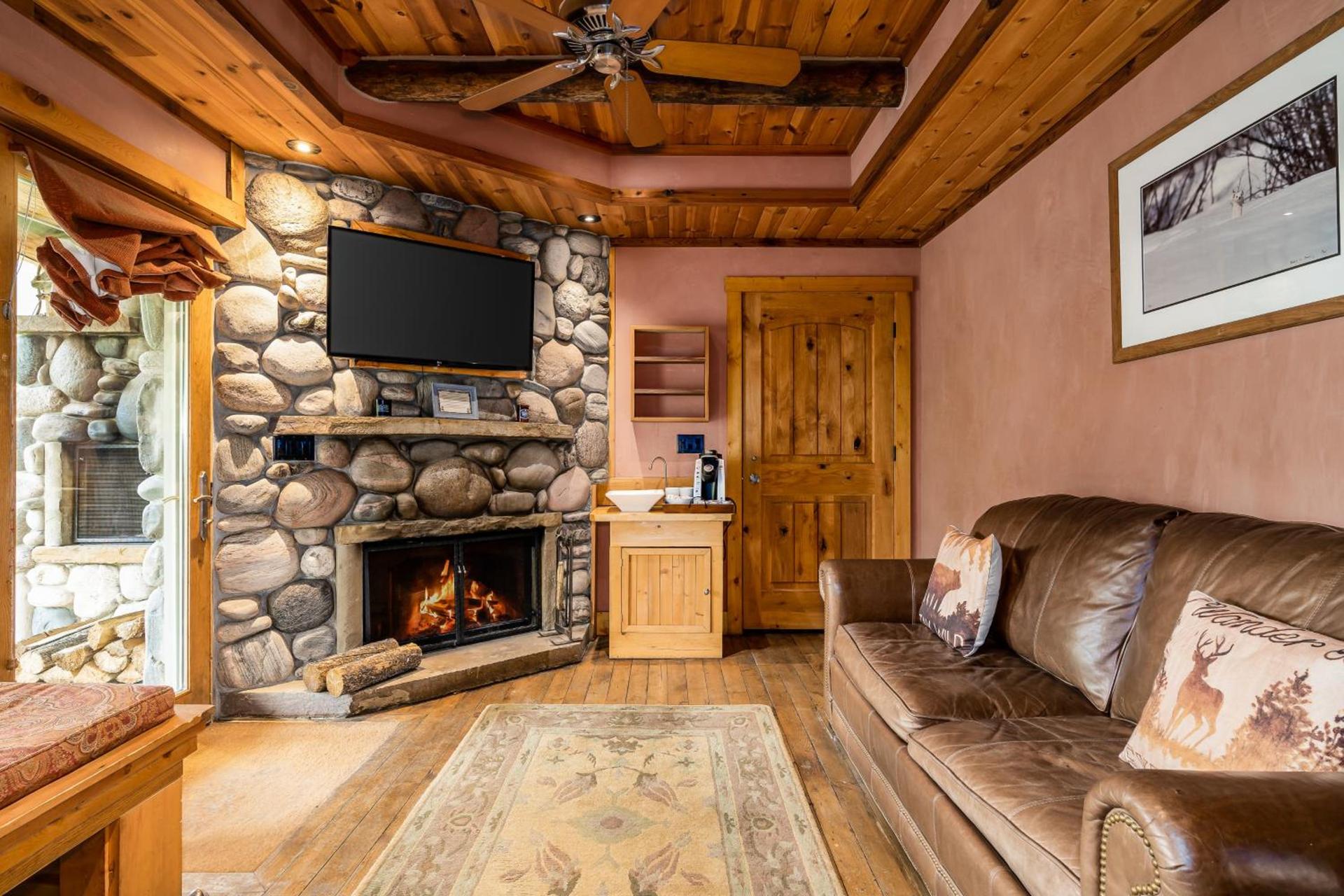 Rainbow Ranch Lodge photo 12