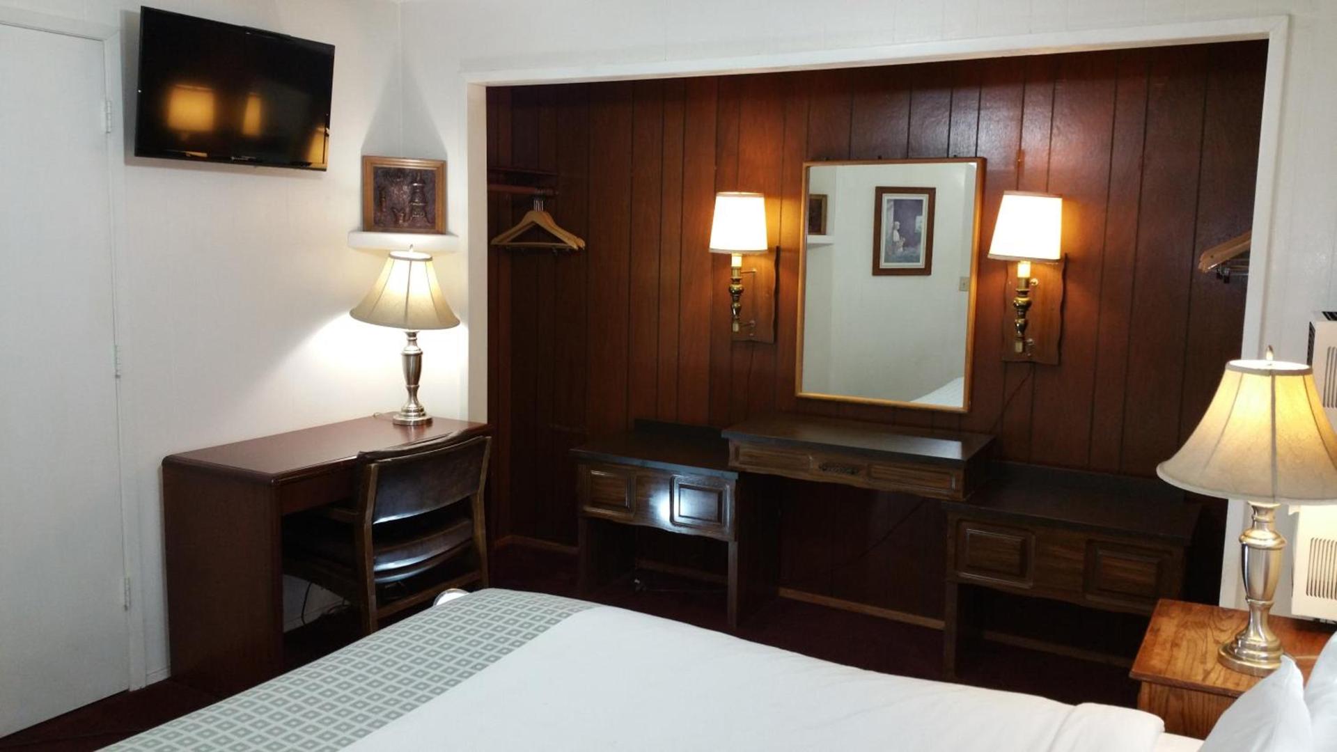 El Dorado Motel photo 87