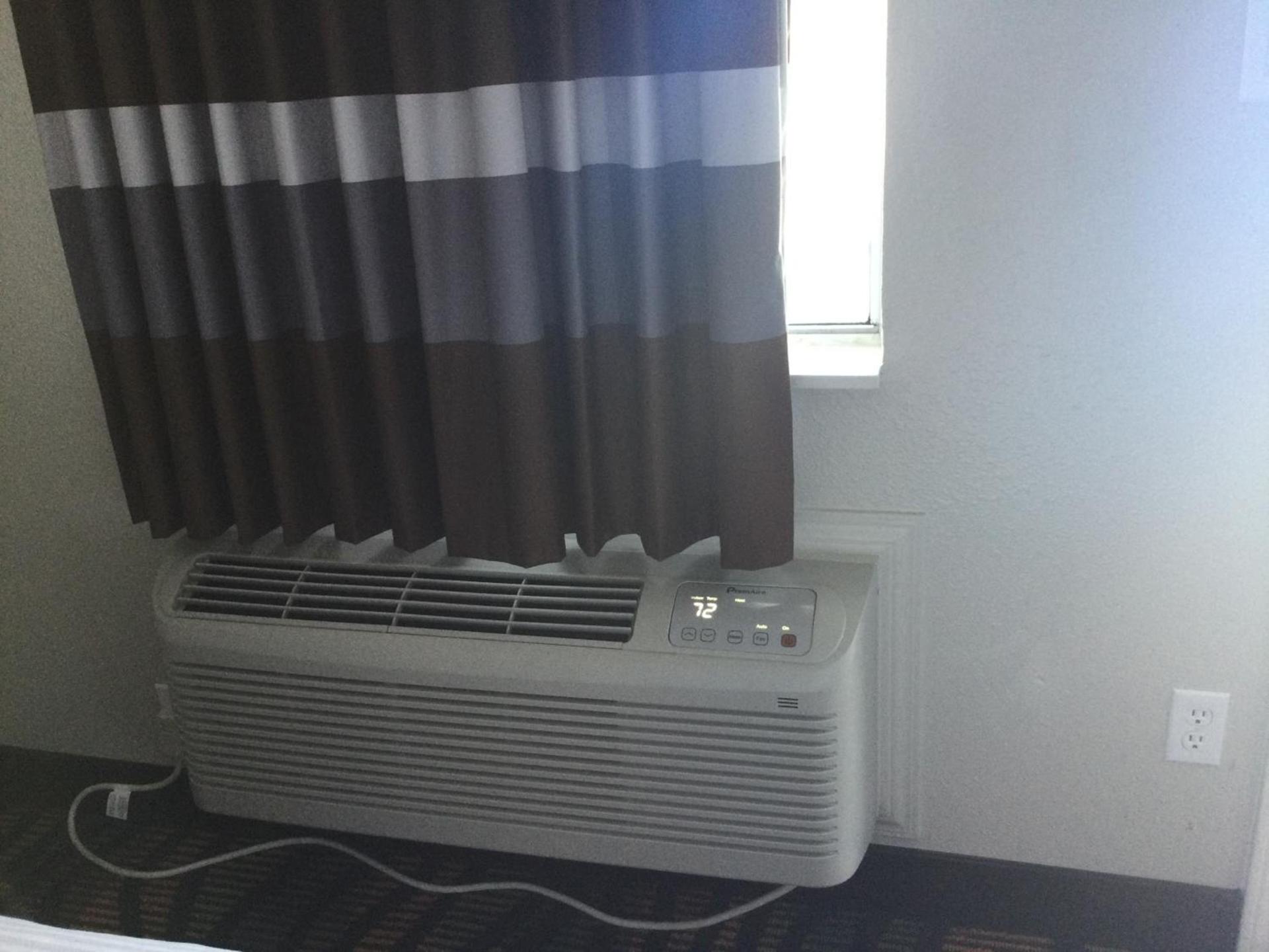 Americas Best inn photo 21