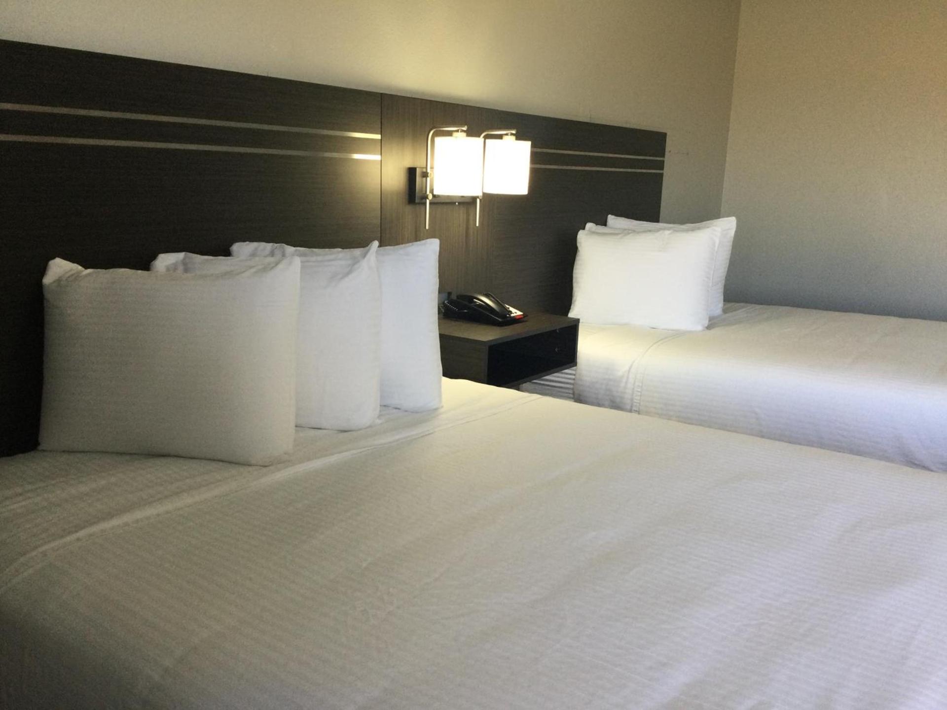 Americas Best inn photo 17