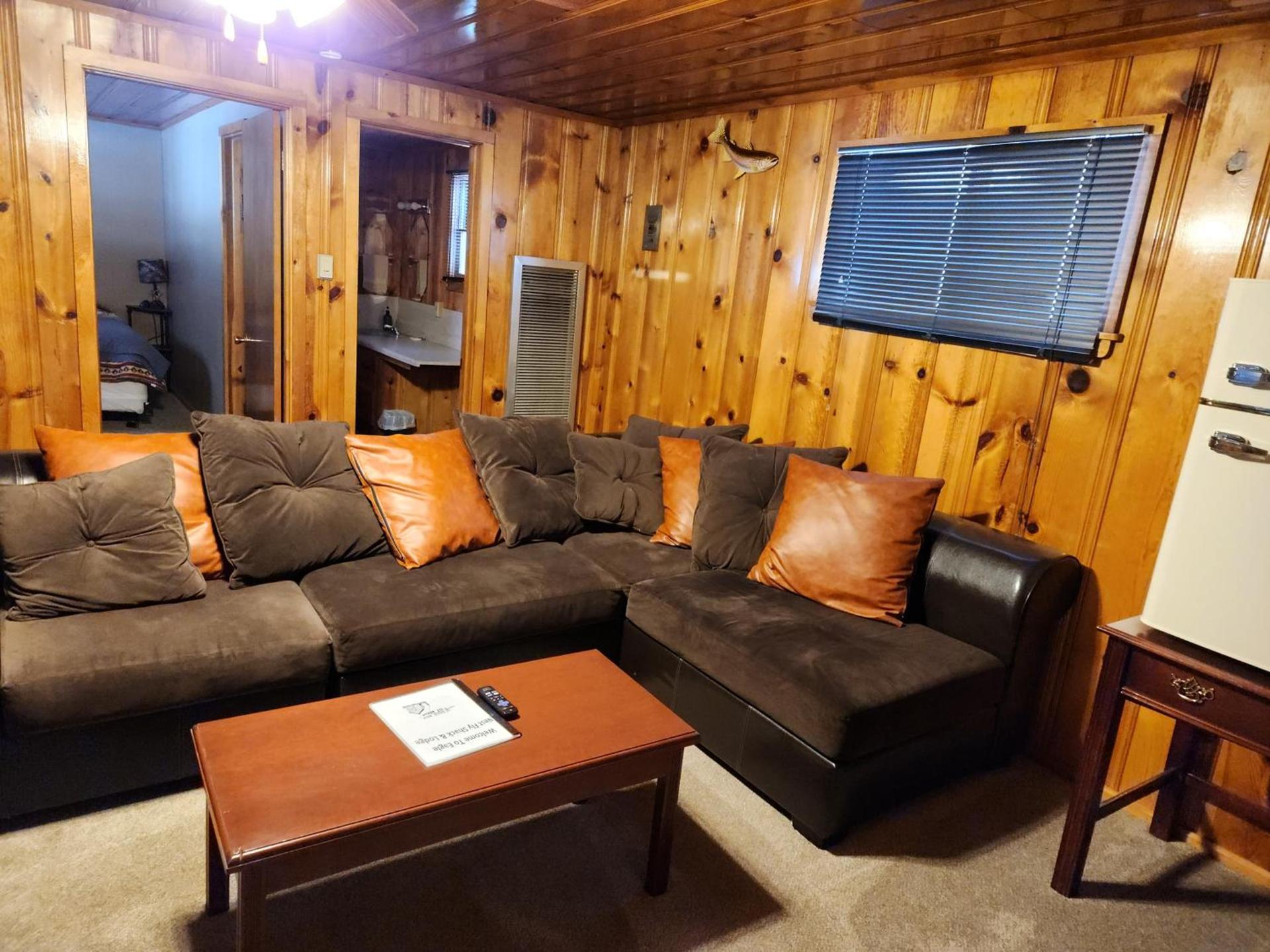 Eagle Nest Fly Shack & Lodge photo 7