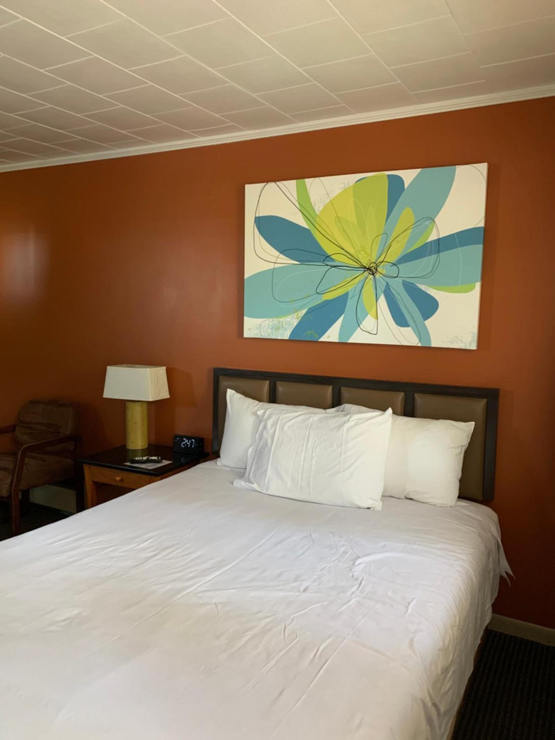 The Triangle Motel photo 16