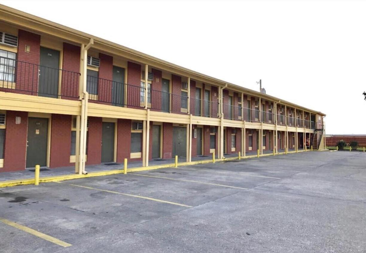 Economy Inn photo 1