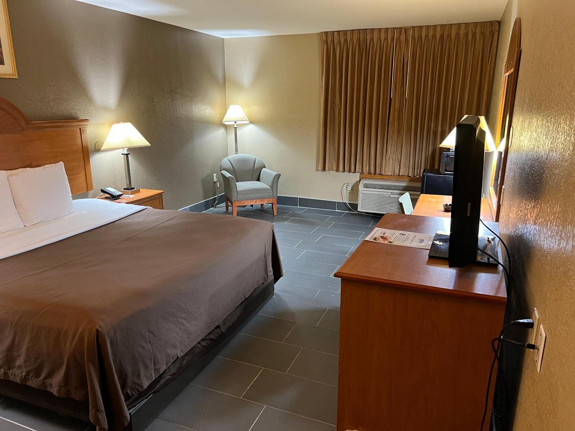 Americas Best Value Inn Pharr/McAllen photo 21