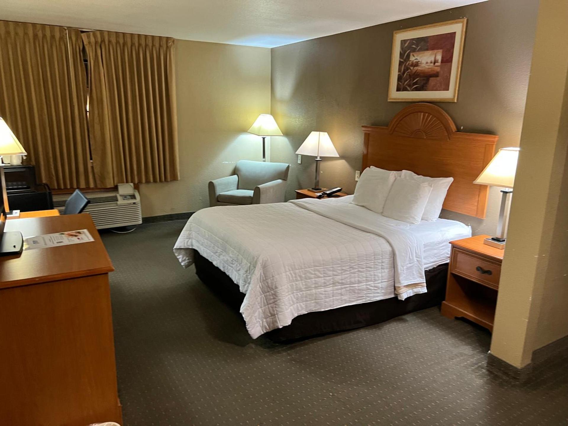 Americas Best Value Inn Pharr/McAllen photo 22