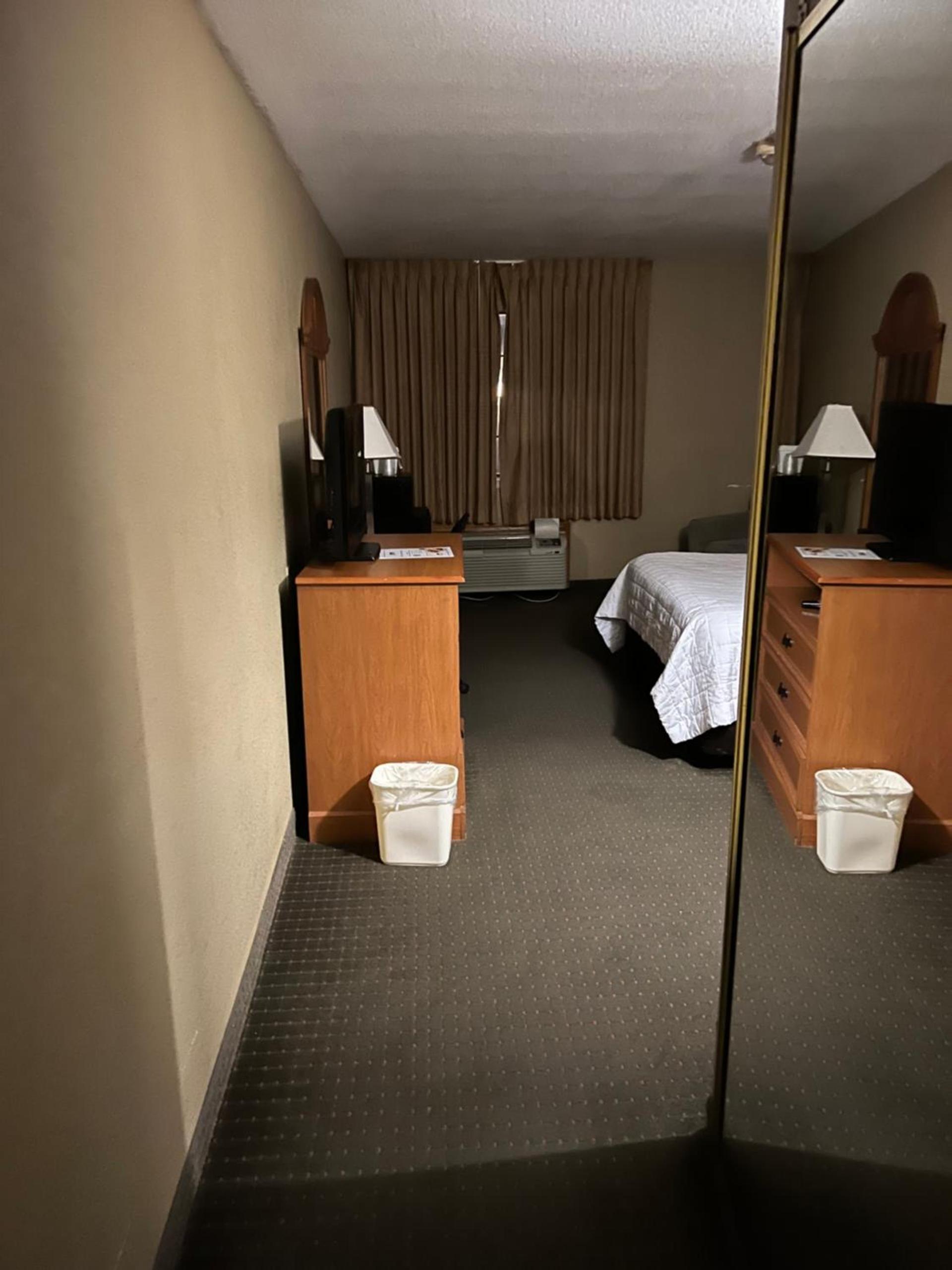 Americas Best Value Inn Pharr/McAllen photo 23