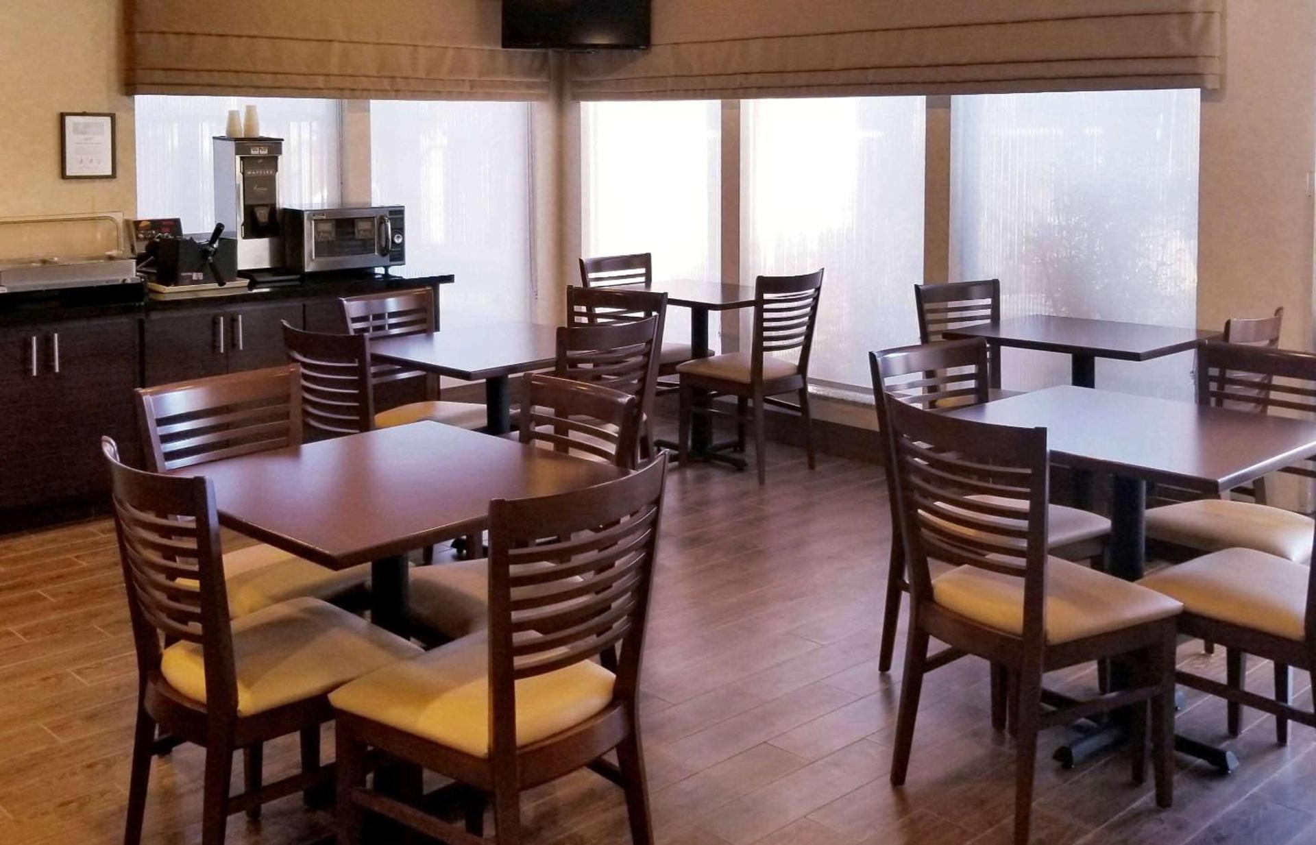 Sleep Inn Phoenix North I-17 photo 27