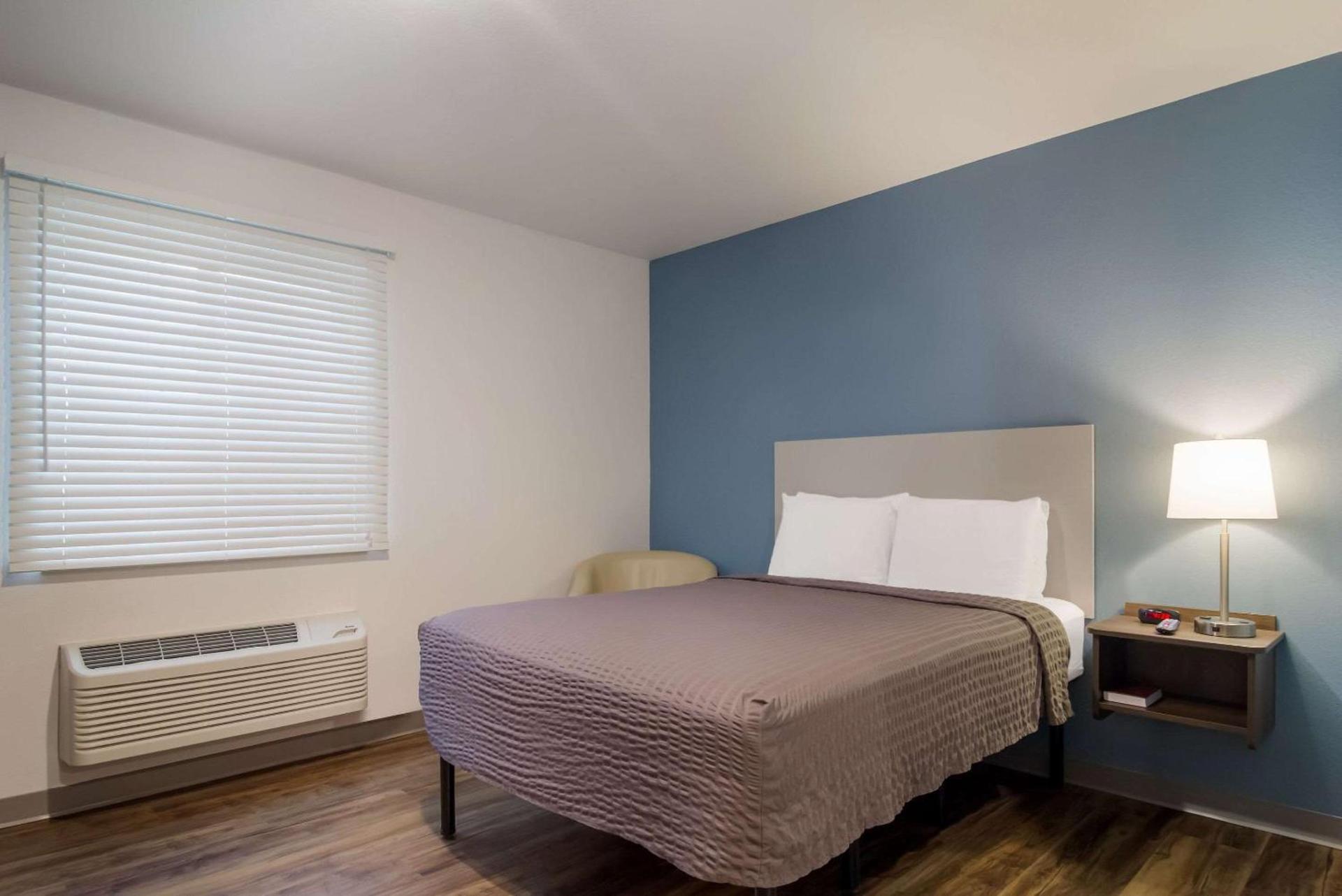 WoodSpring Suites Jacksonville - South photo 9