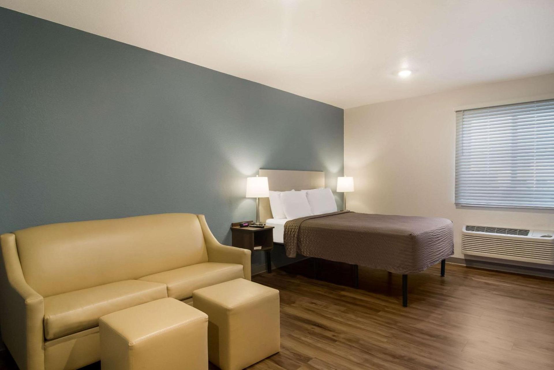 WoodSpring Suites Jacksonville - South photo 16