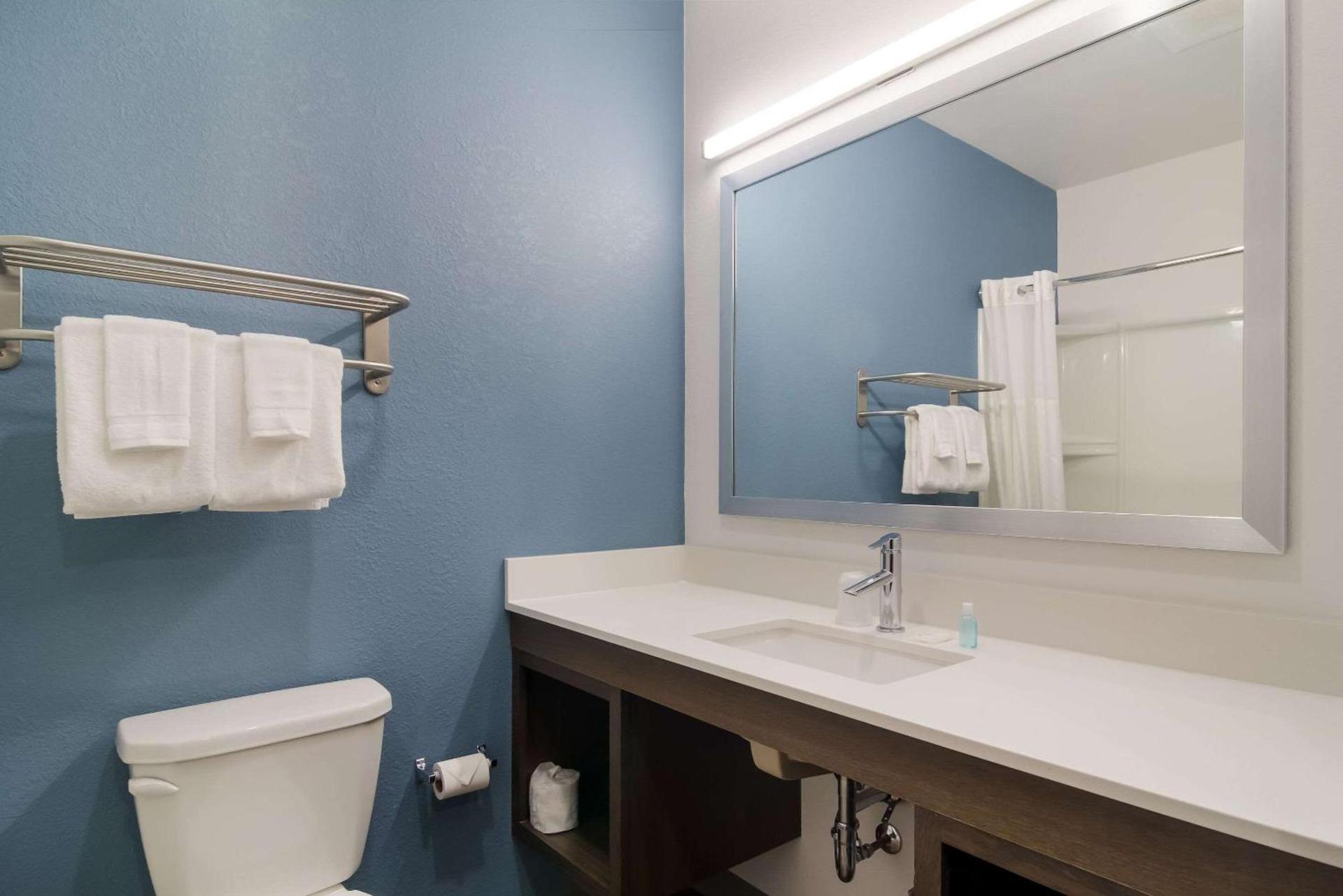 WoodSpring Suites Jacksonville - South photo 23