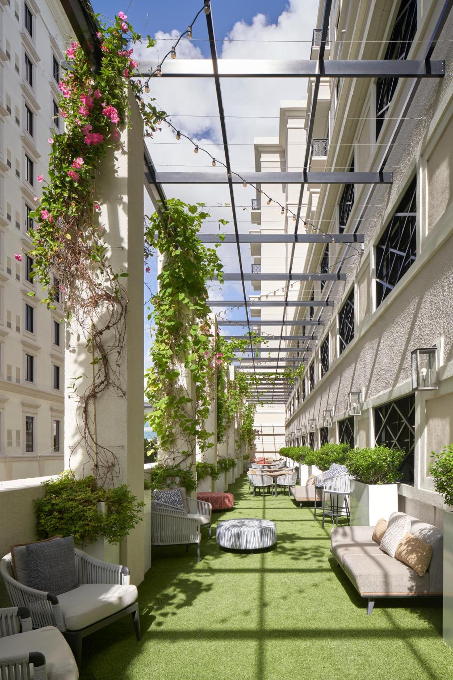 THesis Hotel Miami Coral Gables, Curio Collection by Hilton photo 49