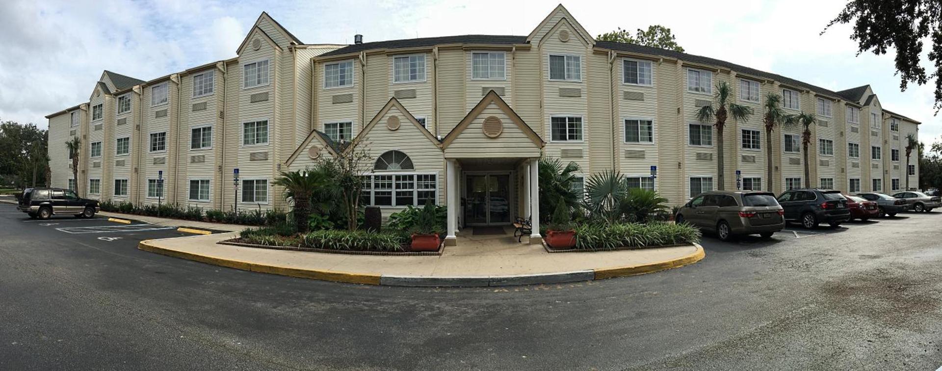 Hometown Inn & Suites Jacksonville Butler Blvd./Southpoint photo 13