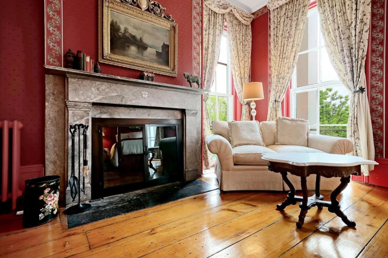 Cromwell Manor Inn photo 10