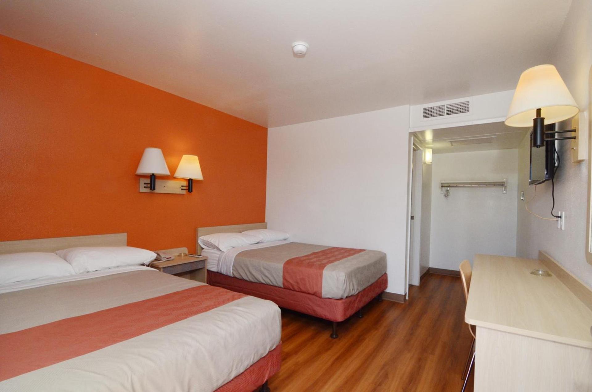 Motel 6-Indio, CA - Palm Springs photo 16