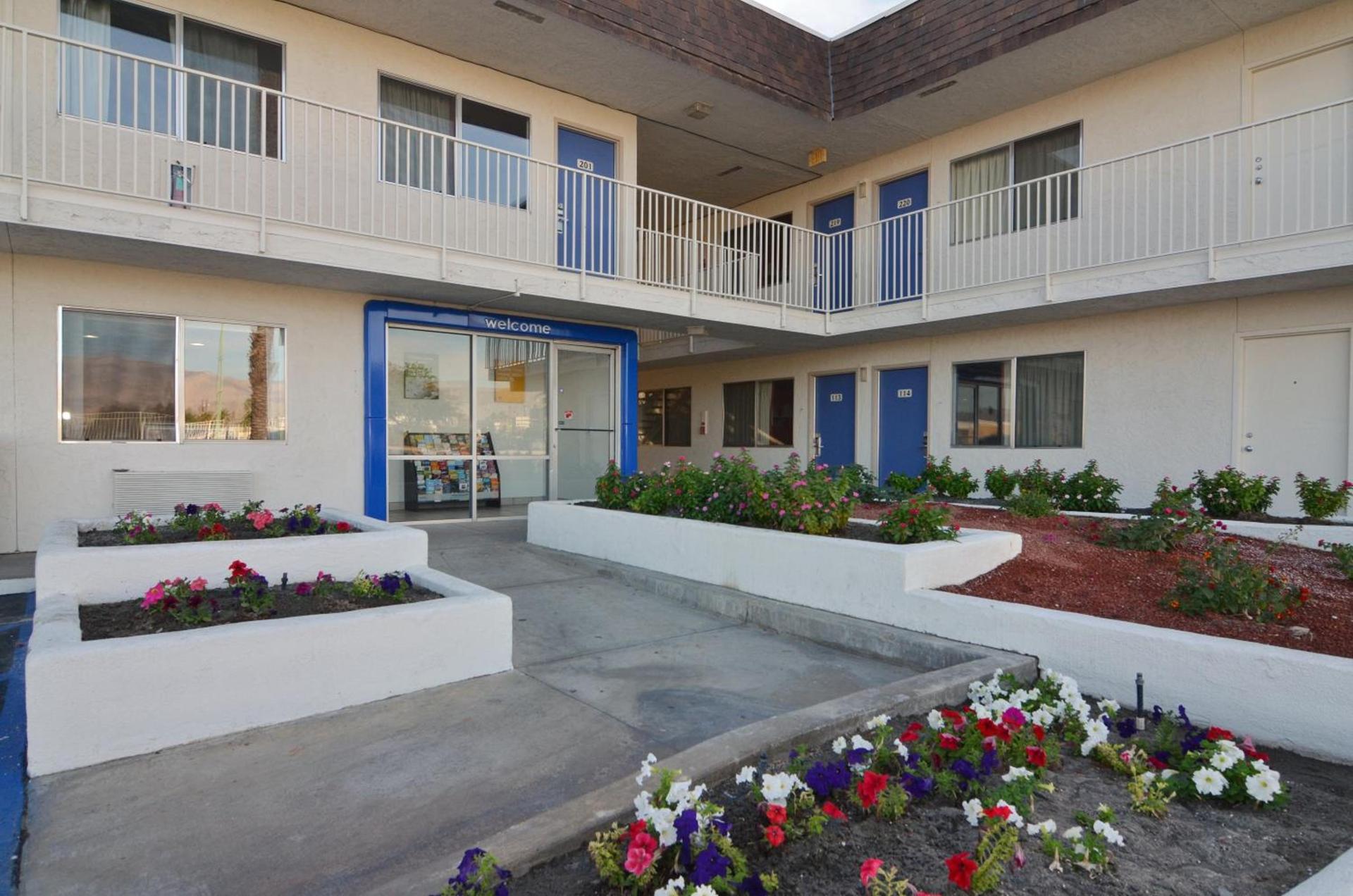 Motel 6-Indio, CA - Palm Springs photo 9