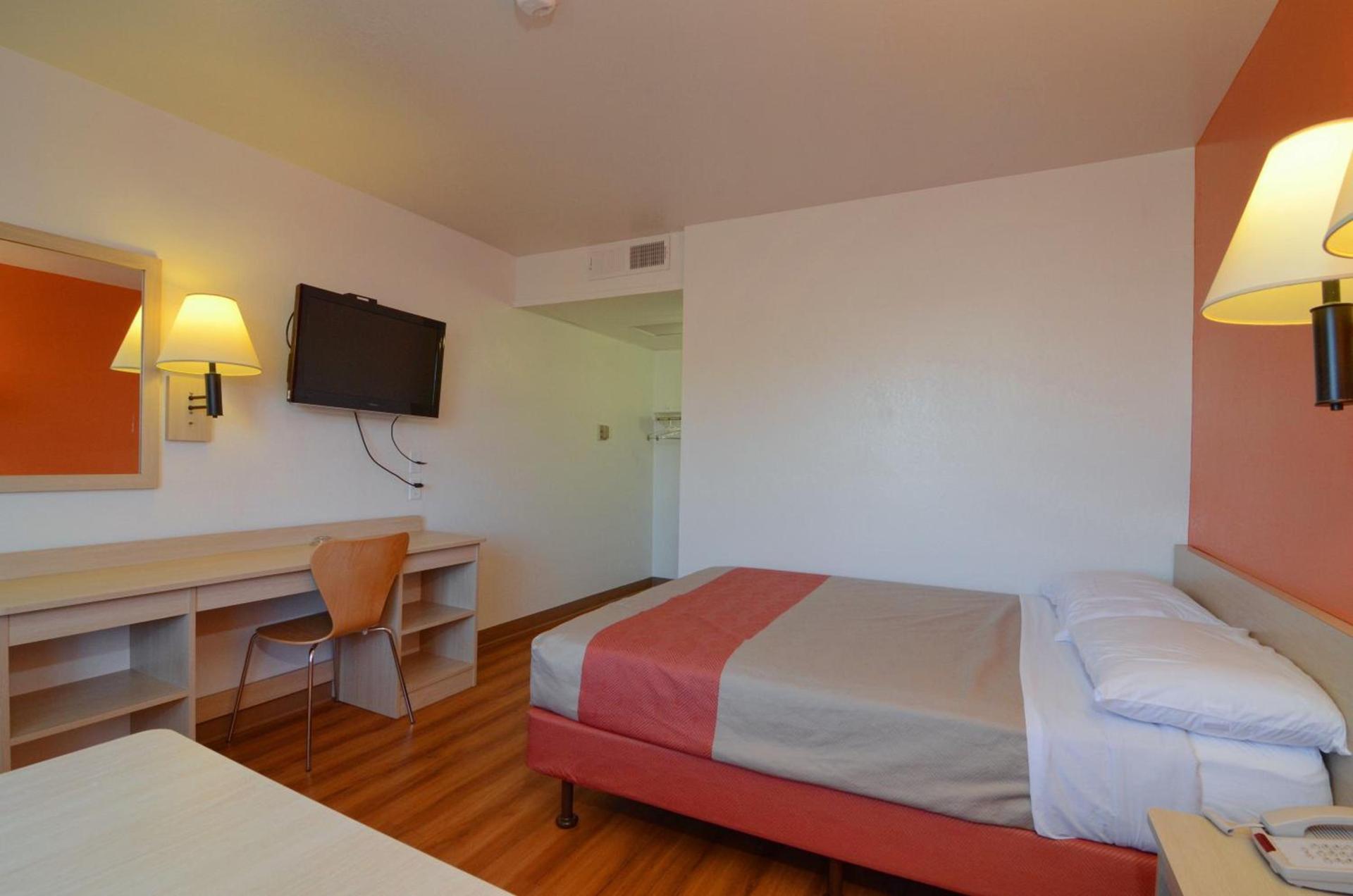 Motel 6-Indio, CA - Palm Springs photo 26