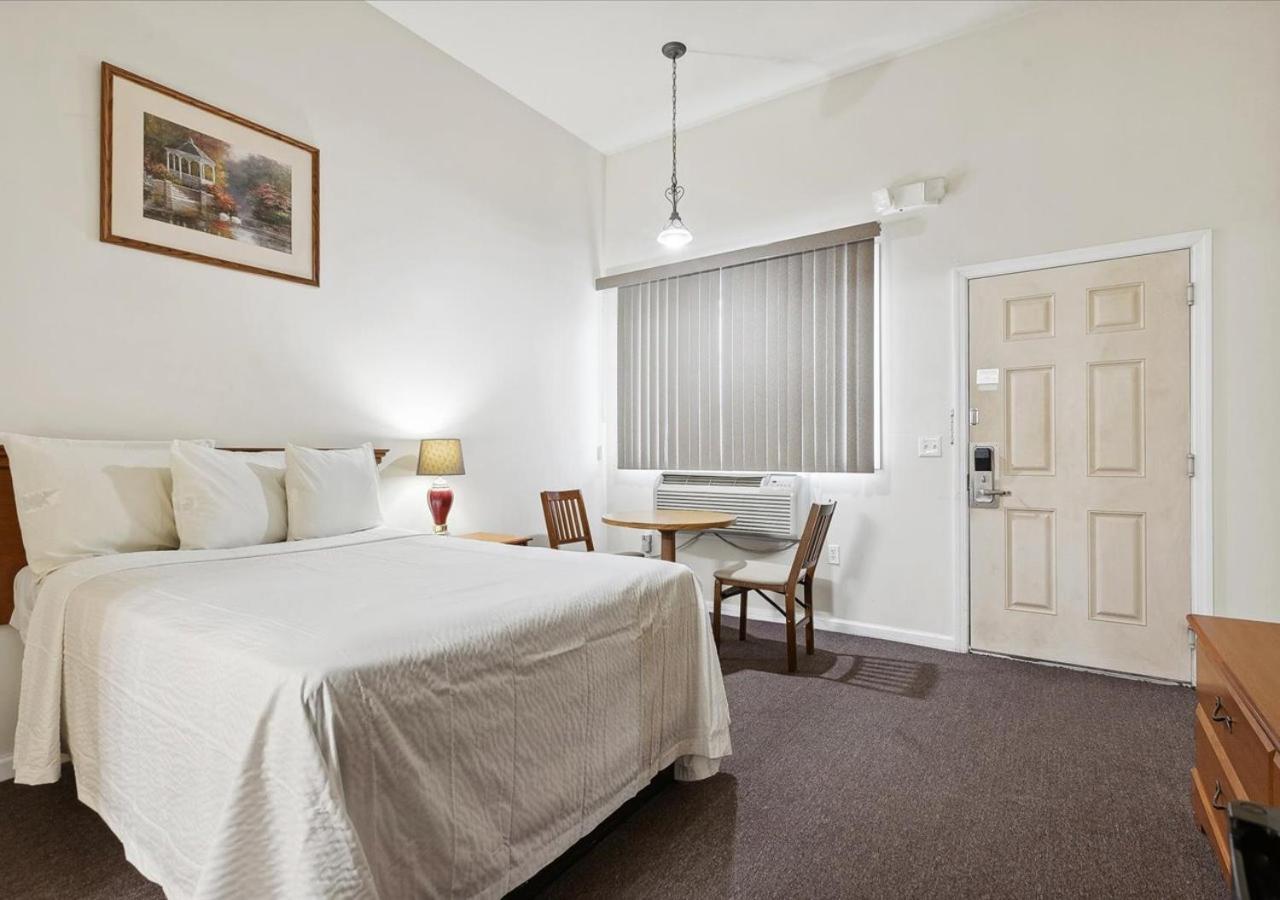 Edison Motor Lodge photo 9