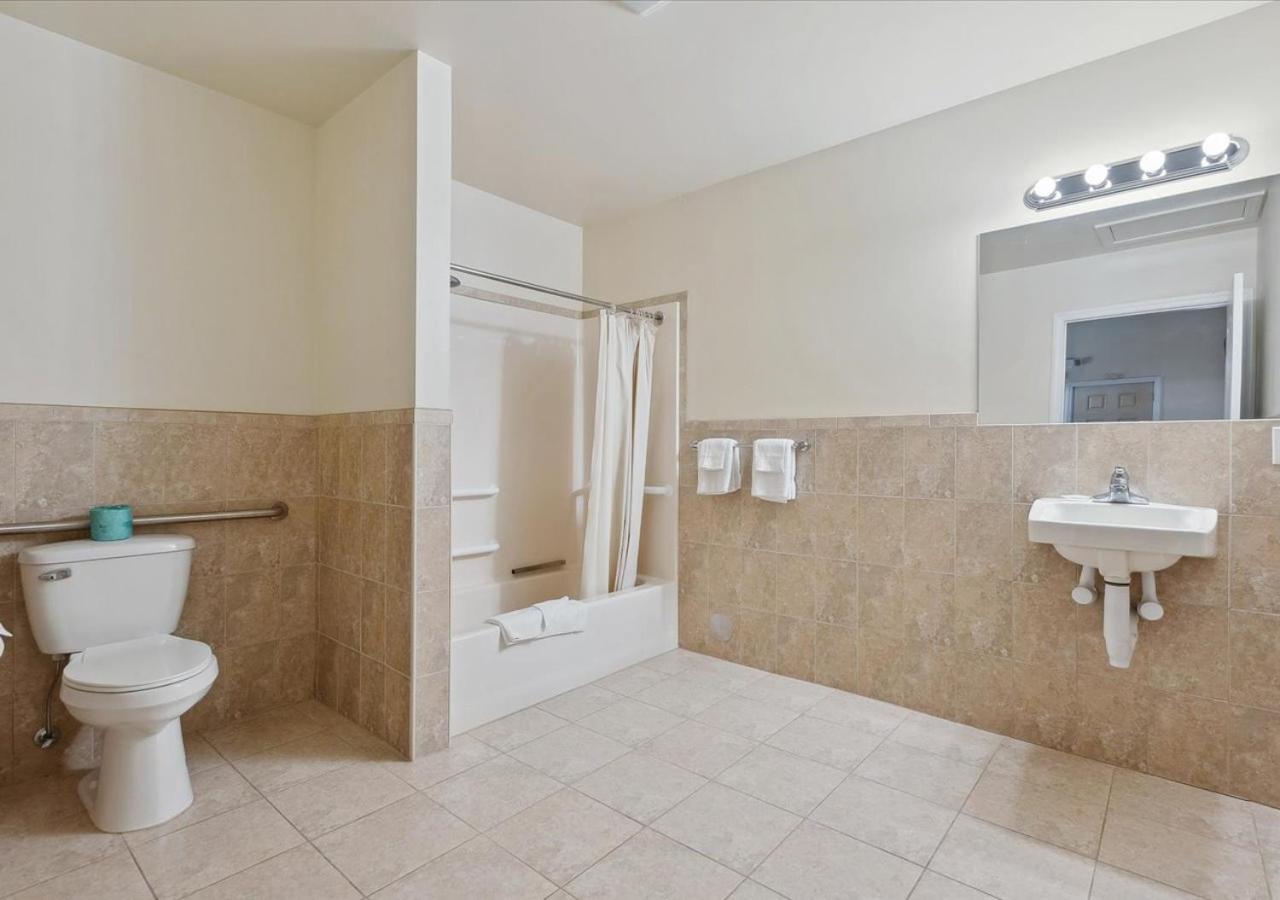 Edison Motor Lodge photo 12