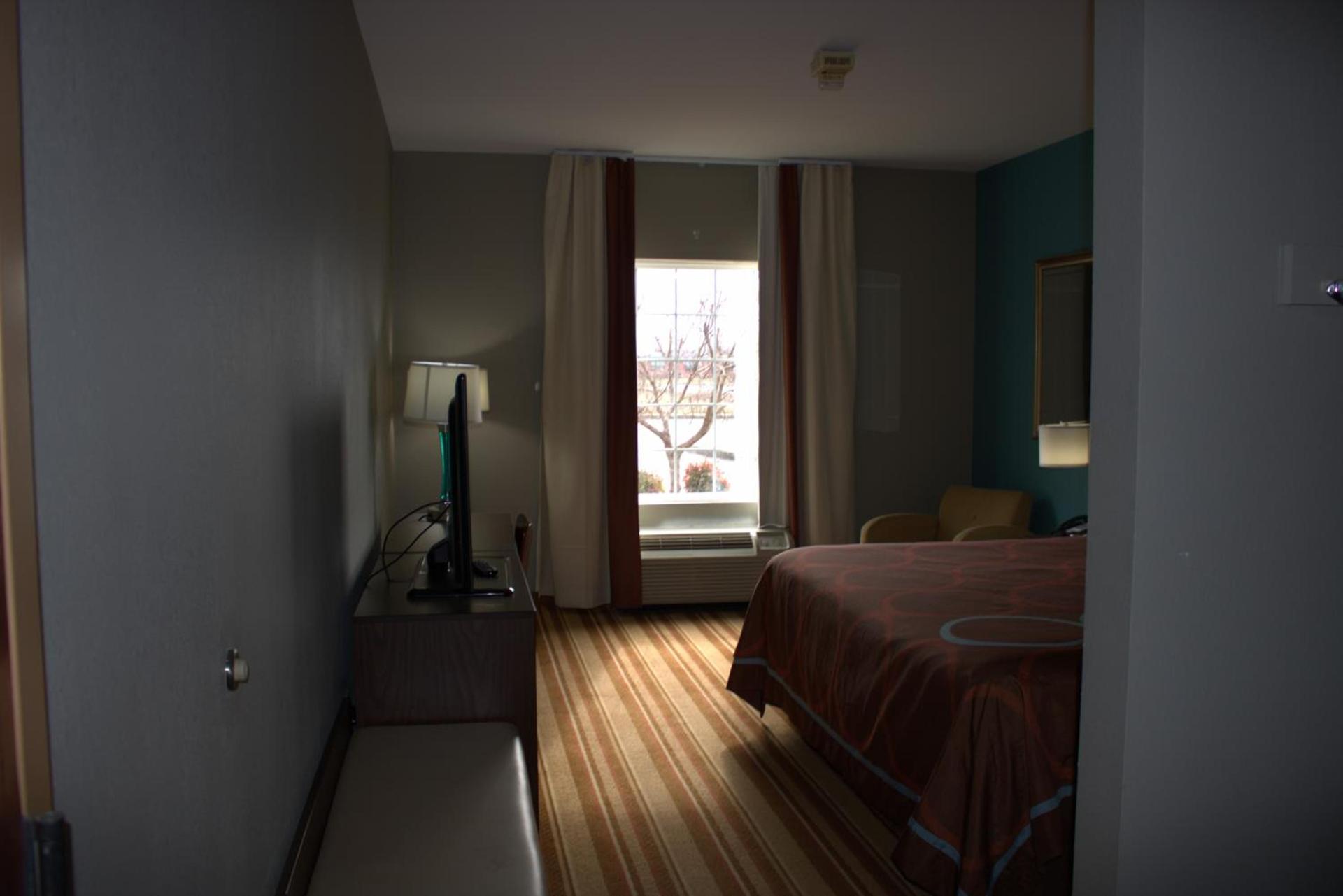 Super 8 by Wyndham Rainsville photo 24