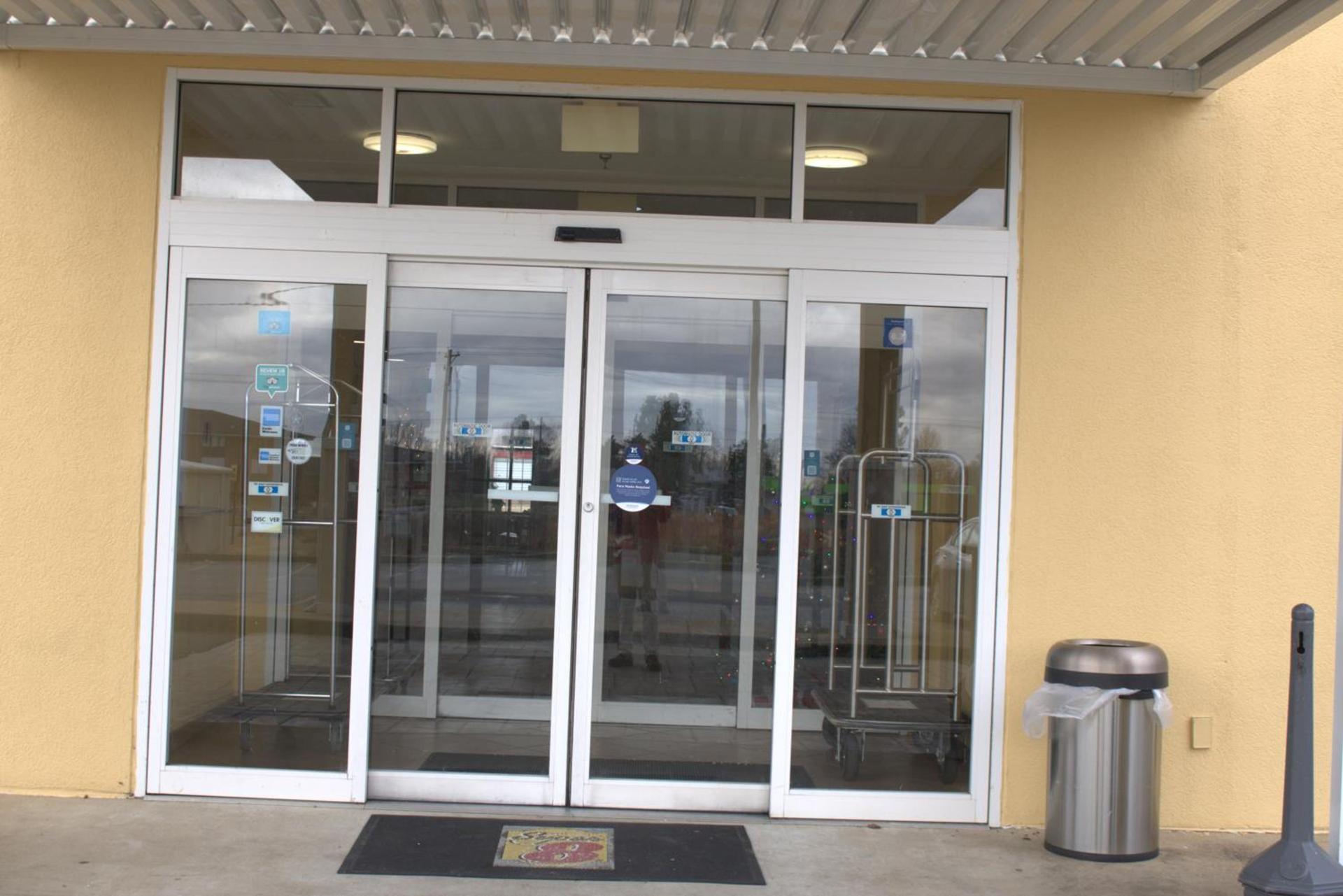 Super 8 by Wyndham Rainsville photo 32