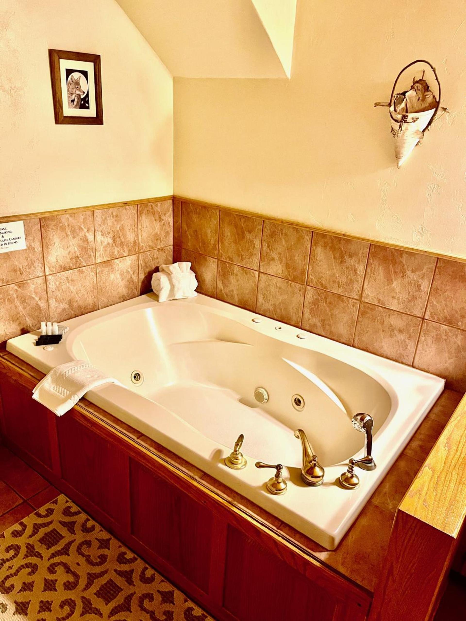 The Lindsay Lodge photo 35