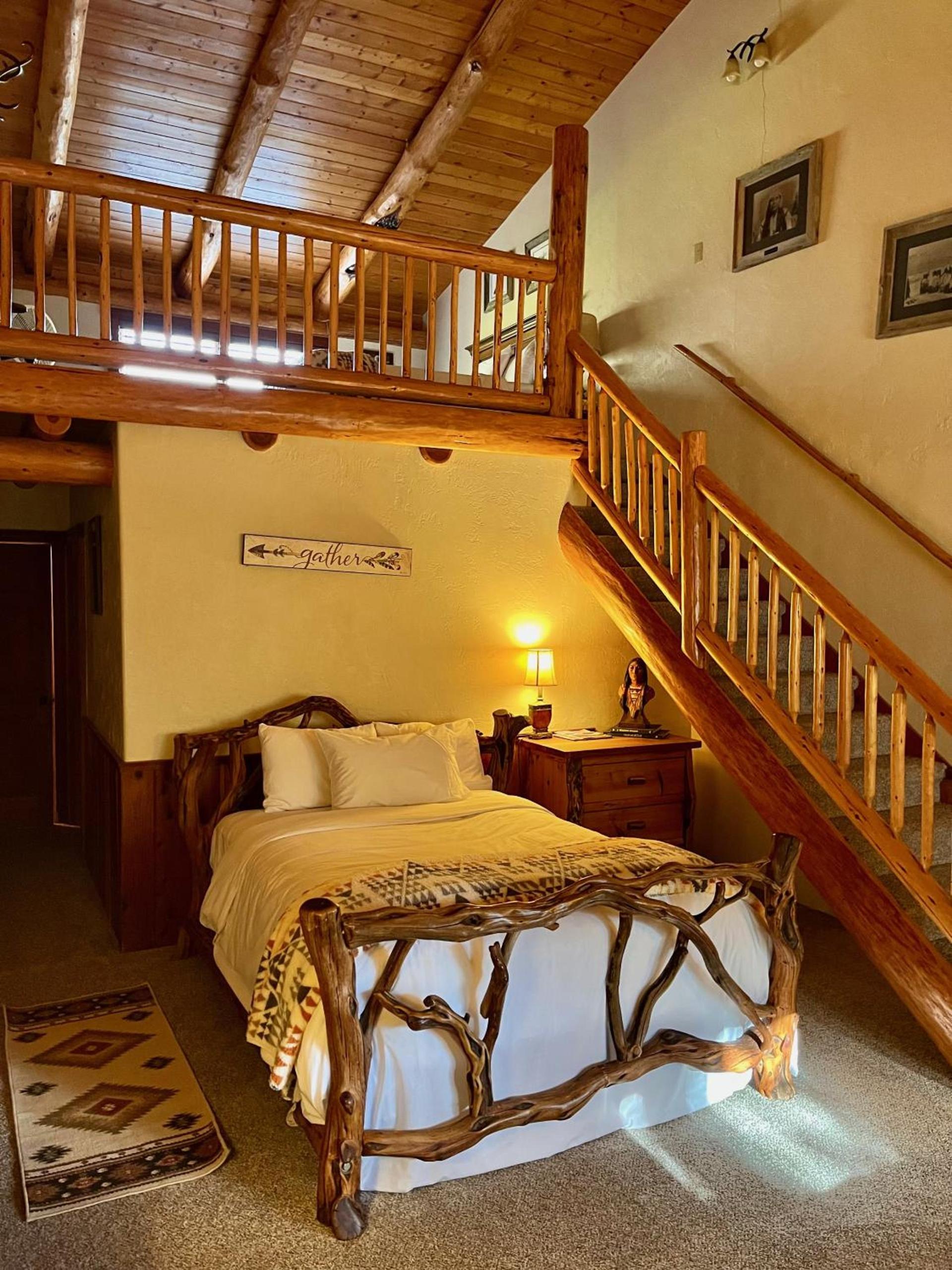 The Lindsay Lodge photo 33