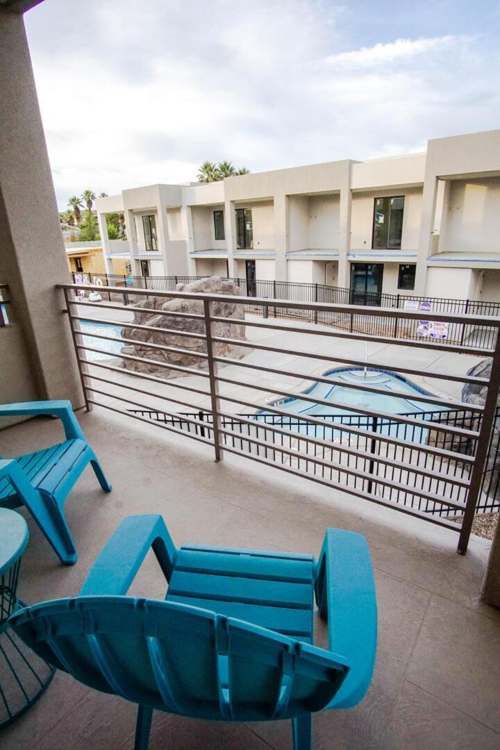 Lofts 13 4-bedroom Modern Loft Steps from the Pool photo 10