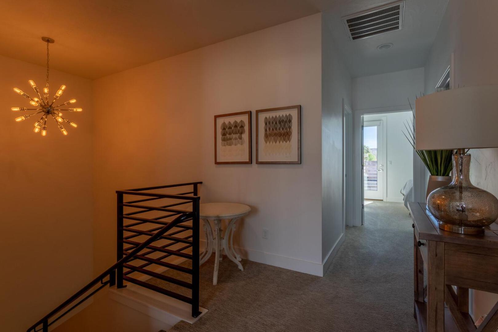 Lofts 13 4-bedroom Modern Loft Steps from the Pool photo 11