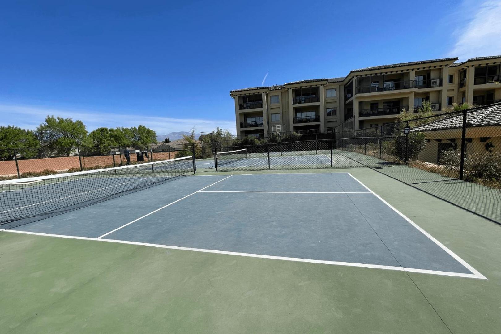 Lofts 13 4-bedroom Modern Loft Steps from the Pool photo 25