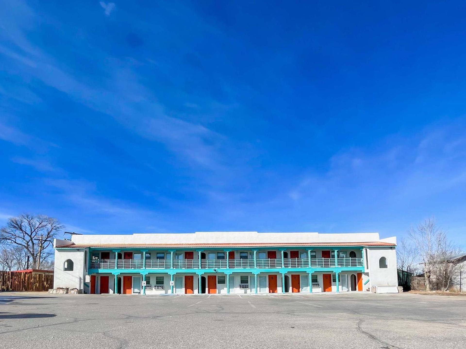 Taos Motor Lodge photo 20